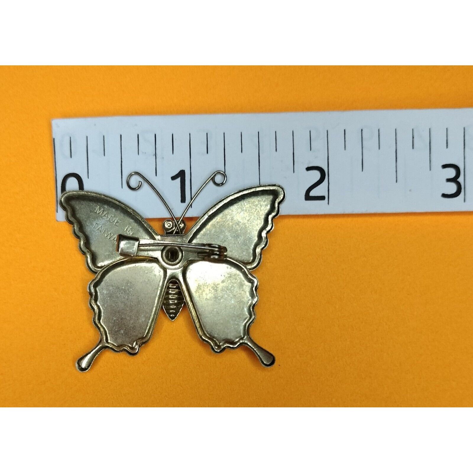 Other Colorful Enameled Butterfly Pin Gold Tone Jewelry Brooch Gli Size ONE SIZE - 13 Thumbnail