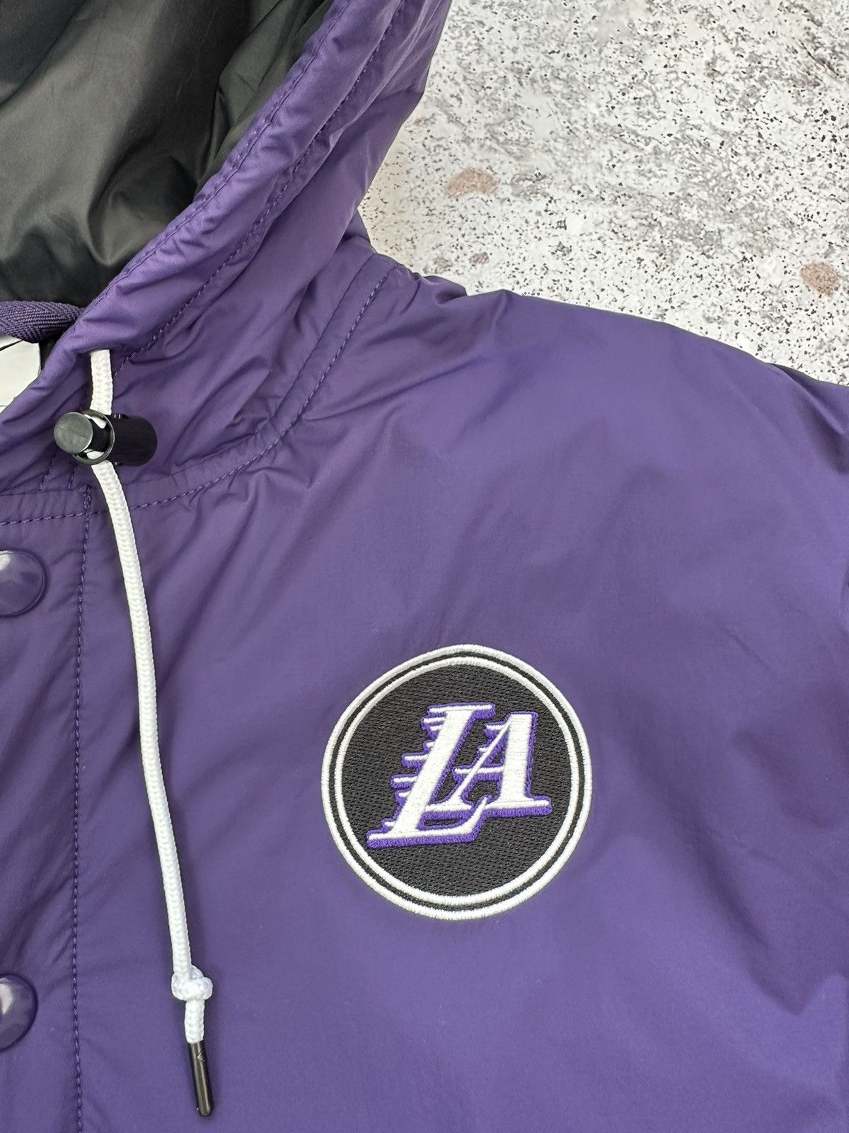 NBA × Nike NEW🔥 Nike Los Angeles Lakers LA Purple light jacket Men M Size US M / EU 48-50 / 2 - 6 Thumbnail