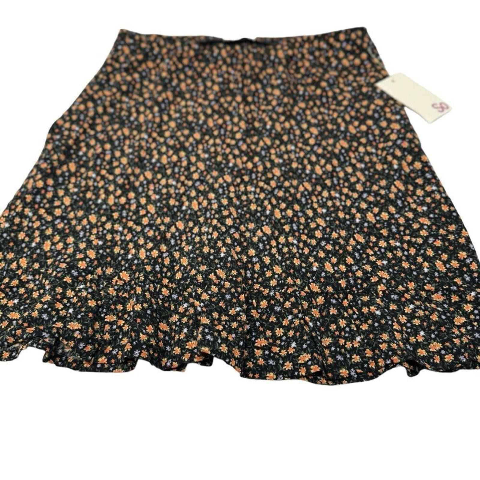Anti Social Social Club NWT. SO Simple Ruffle Hem Floral Skirt. Small. Size 28" / US 6 / IT 42 - 7 Thumbnail