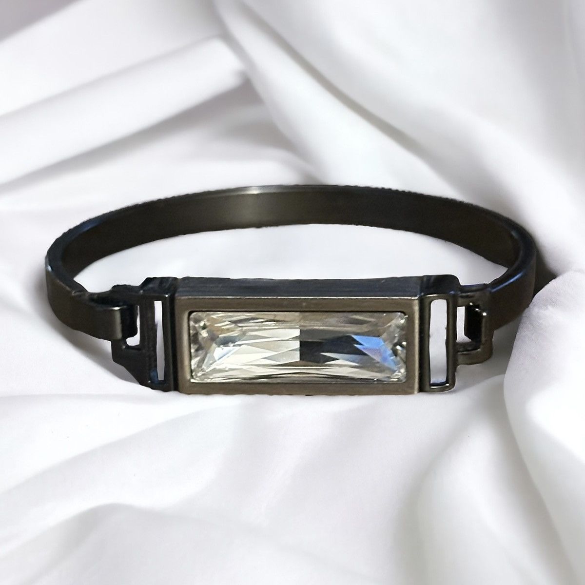 Other Gunmetal rectangular crystal hinged bangle bracelet Size ONE SIZE - 1 Thumbnail