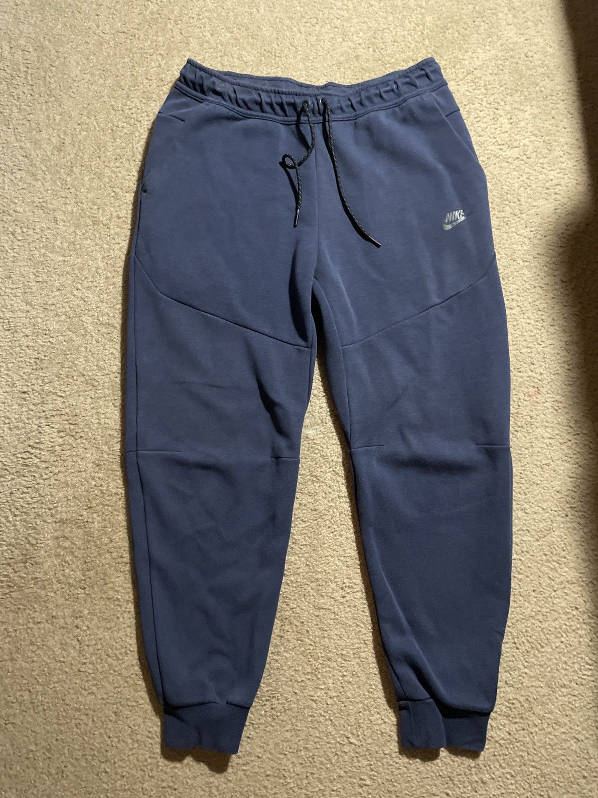 Nike Nike tech fleece joggers Size US 35 - 1 Thumbnail