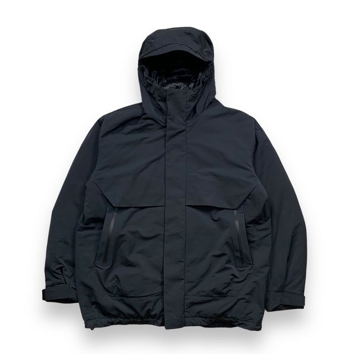 Uniqlo store oversized anorak