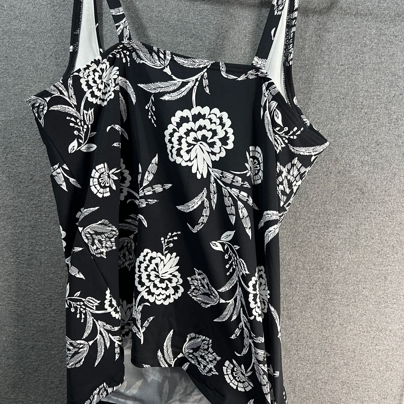 Other Lands' End Square-Neck Underwire Tankini Swimsuit Top Size M / US 6-8 / IT 42-44 - 11 Thumbnail