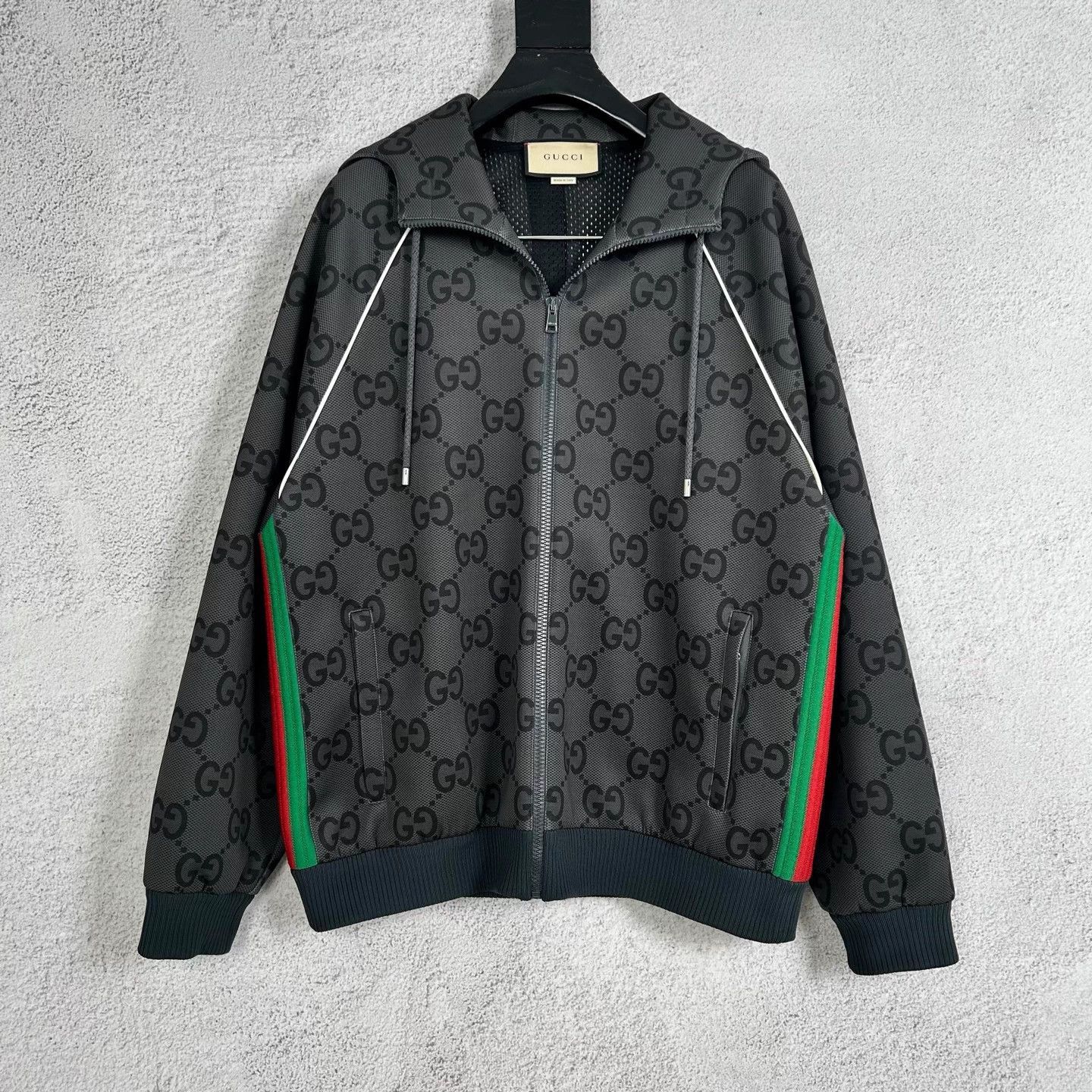 Gucci Gucci 24PF Men's Black Logo Allover Zip Hooded Jkt Size US S / EU 44-46 / 1 - 1 Thumbnail