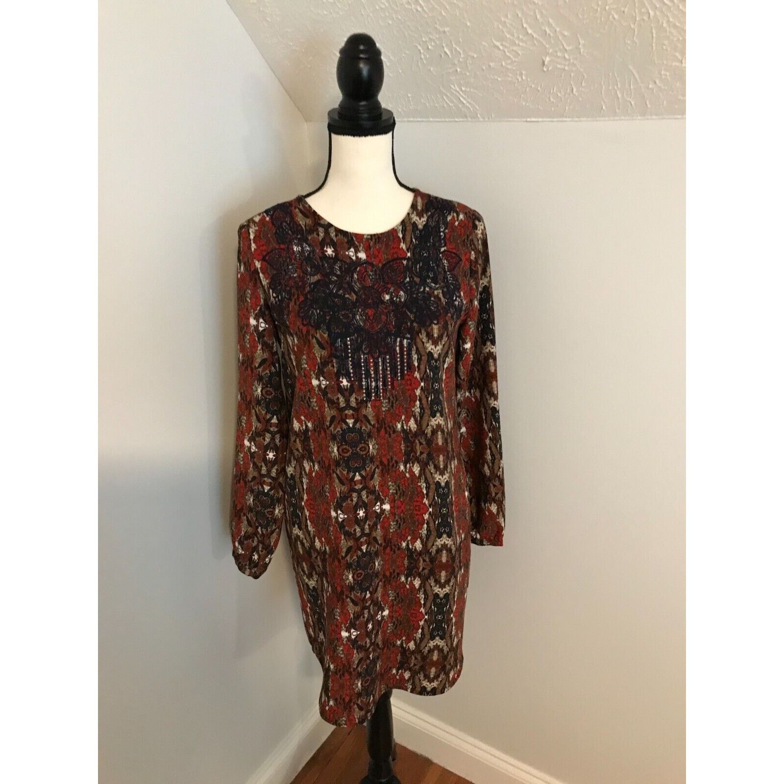Anthropologie Anthropologie Greylin Multi-Color Embroidered Shift Dress Size XS / US 0-2 / IT 36-38 - 1 Thumbnail