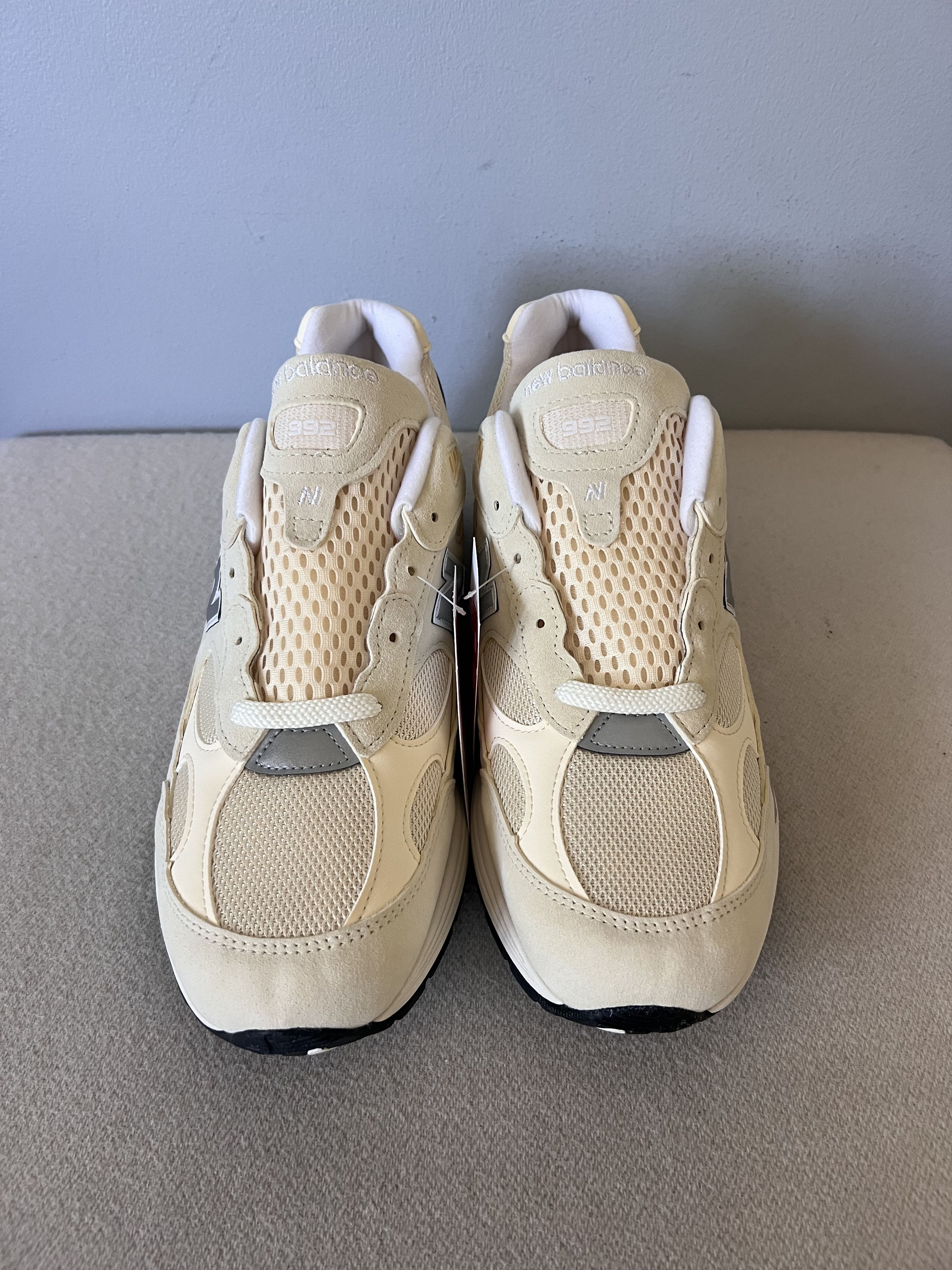 New Balance New Balance 992 in Calcium Cream Size US 11 / EU 44 - 4 Thumbnail