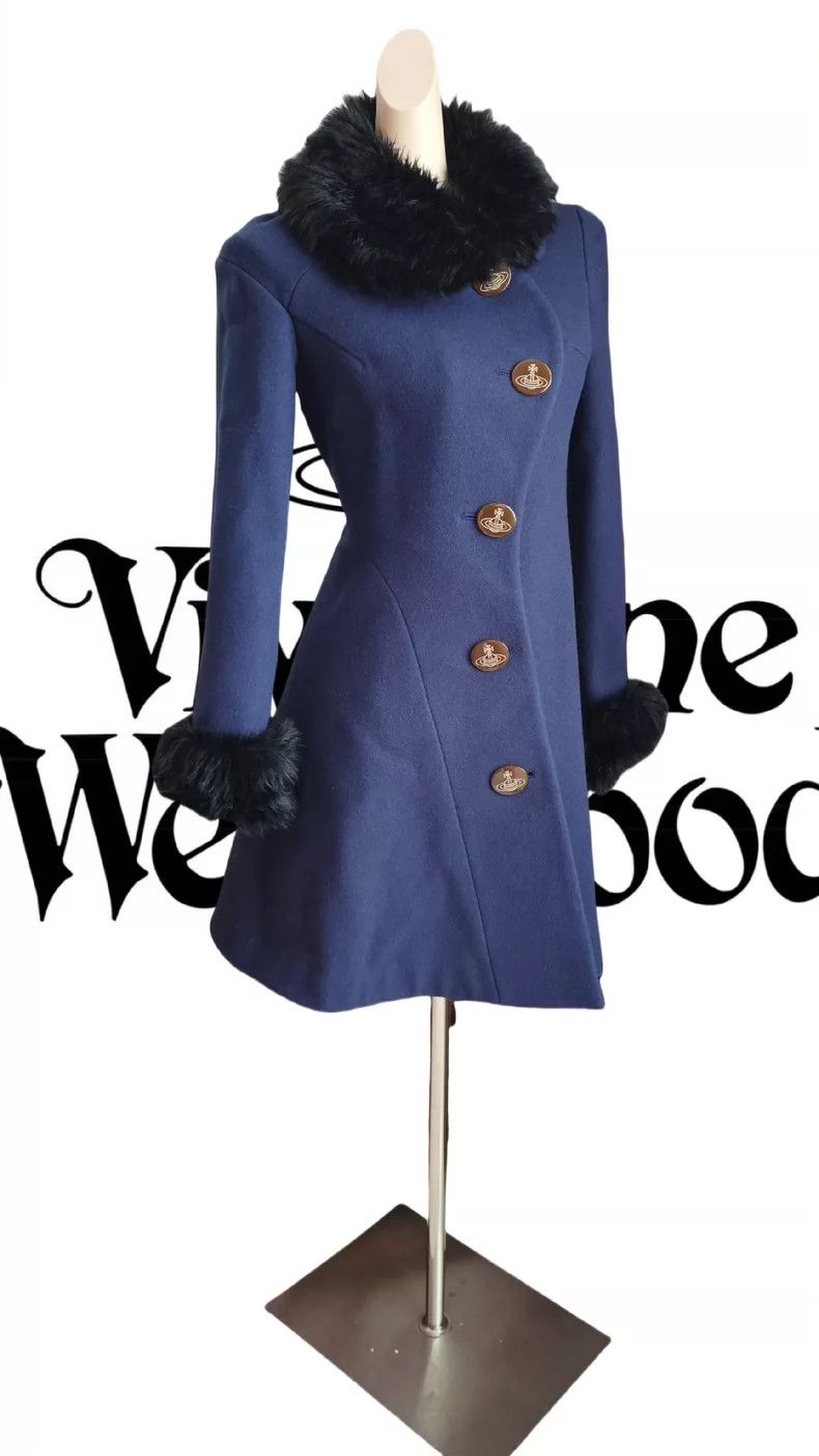 Vivienne Westwood Vivienne Westwood A blue-purple coat with asymmetrical fur Size M / US 6-8 / IT 42-44 - 2 Thumbnail