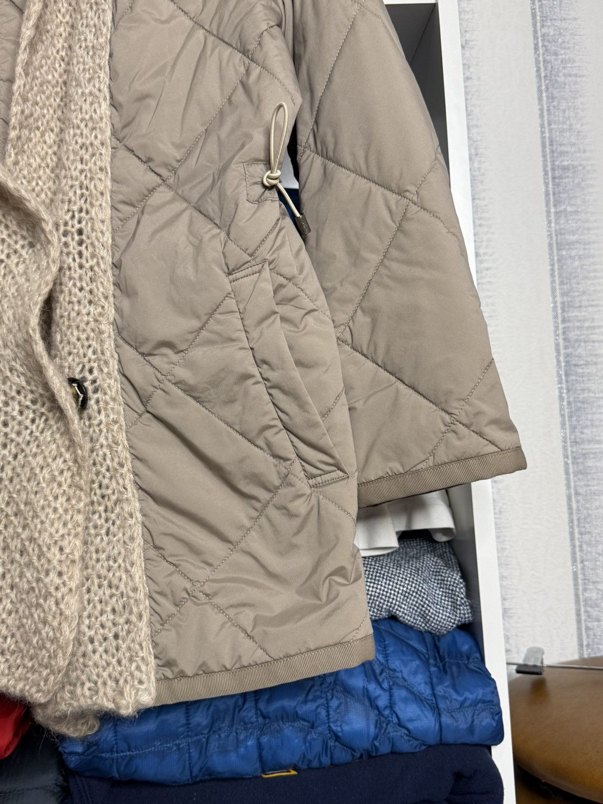 Other Violanti Wool collar Beige down jacket size L Size L / US 10 / IT 46 - 6 Thumbnail