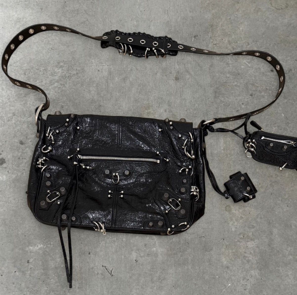 Balenciaga Balenciaga Black Le Cagole Piercing Bag XS | Grailed