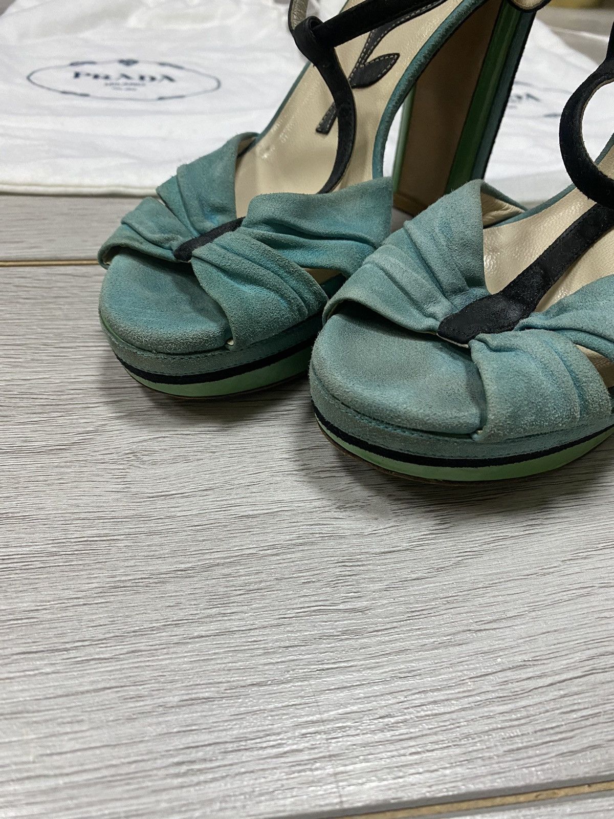Prada Prada heels flower dust bag Size US 5 / IT 35 - 3 Thumbnail
