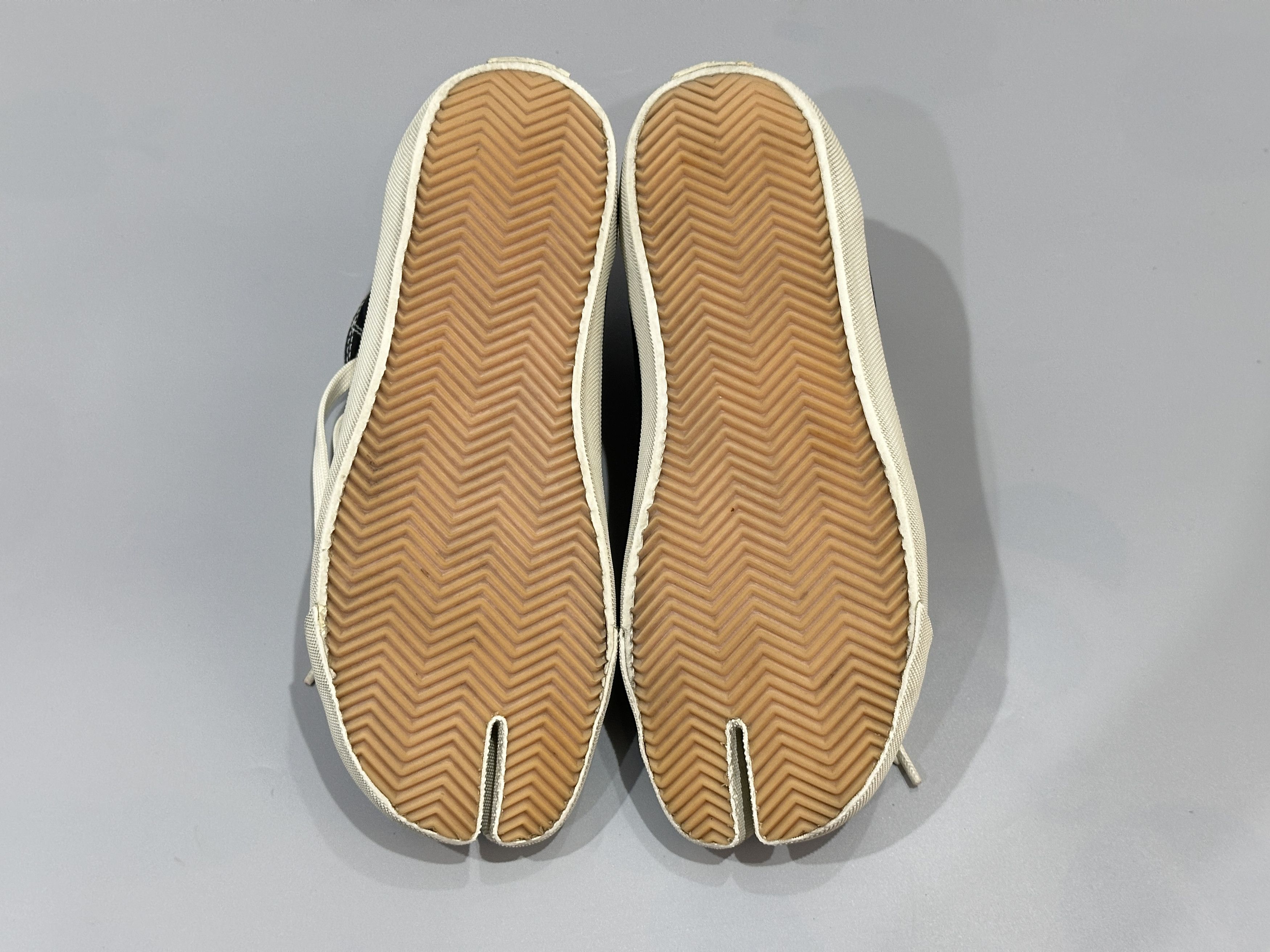 Maison Margiela Maison Margiela Tabi Sneakers Size US 8 / EU 41 - 5 Thumbnail