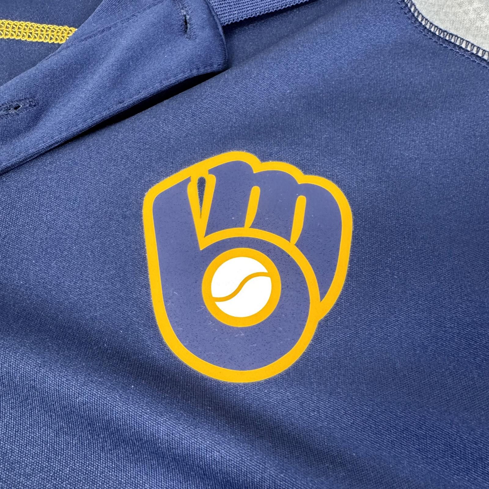 MLB Milwaukee Brewers Men’s T-Shirt TX3 Cool Size M Size ONE SIZE - 4 Thumbnail