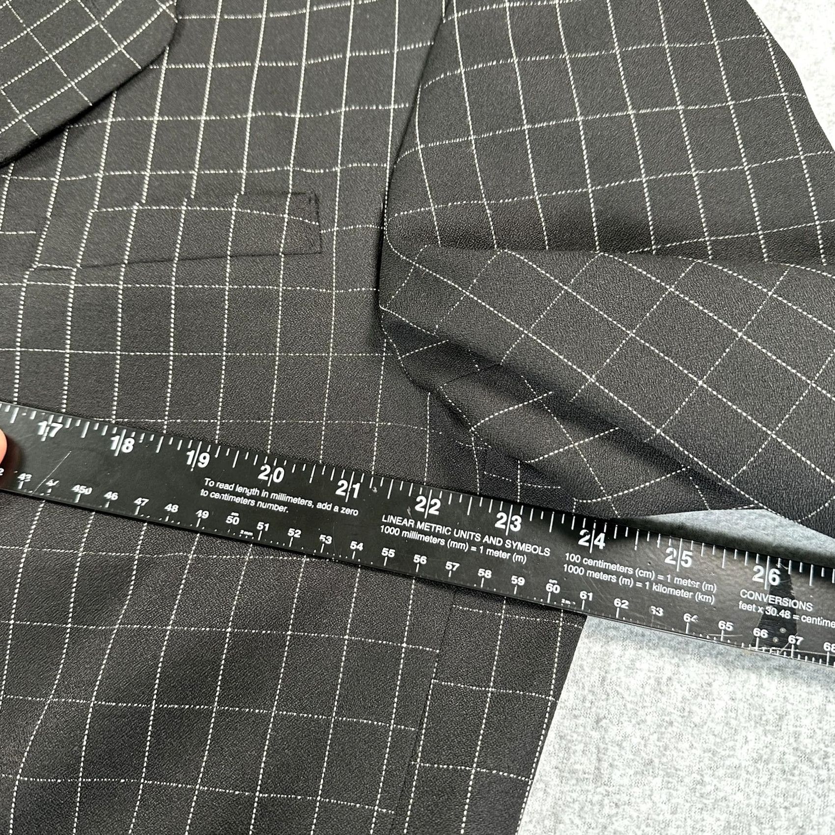 Vintage VINTAGE Falcone Suit Blazer Pants 2 Piece Mens 44 Long Black Windowpane Check USA Size 44R - 6 Thumbnail