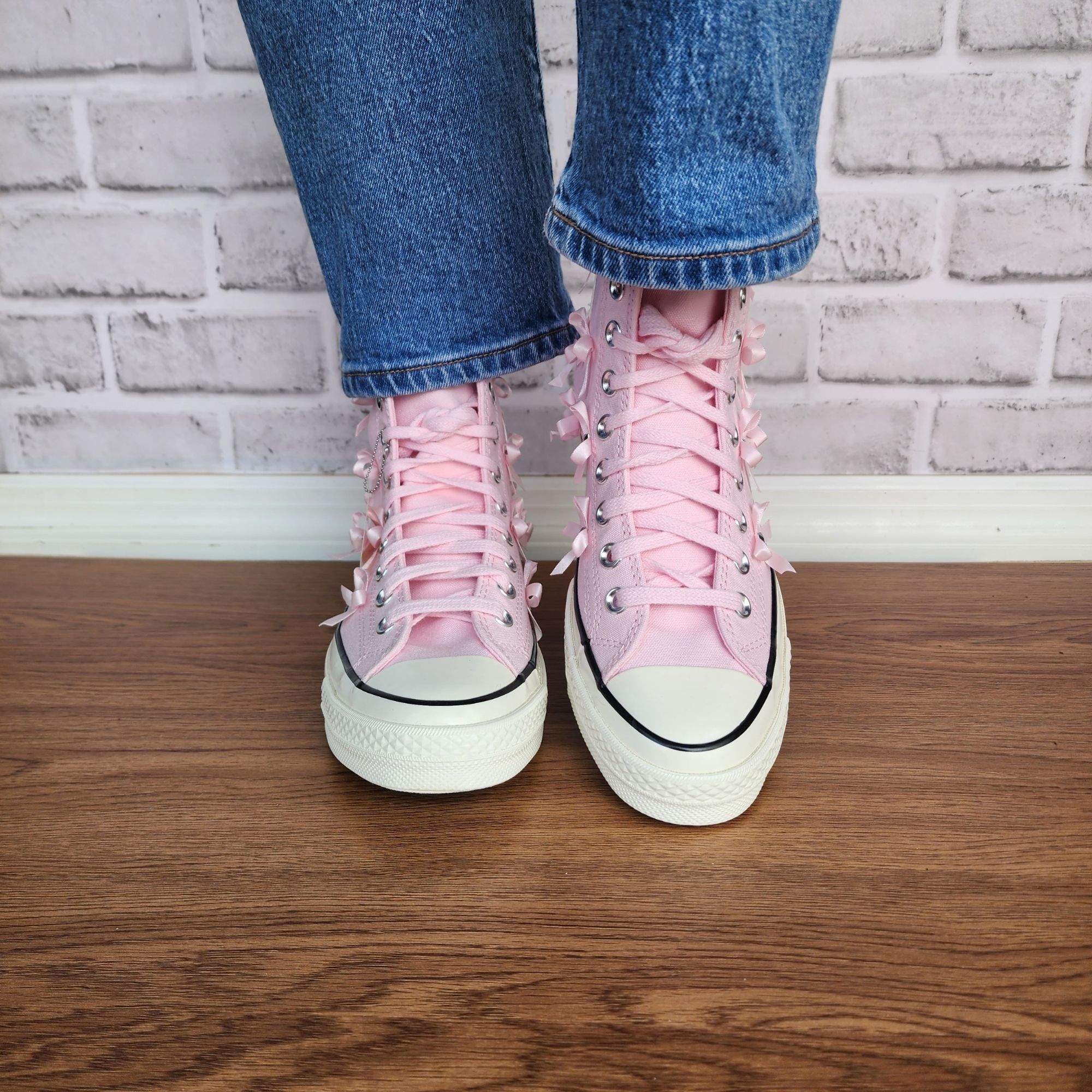 Converse ⭐Converse Chuck 70 Hi Bow Edgy Studded Size 6 Men's Shoes Sn Size US 6 / EU 39 - 3 Thumbnail