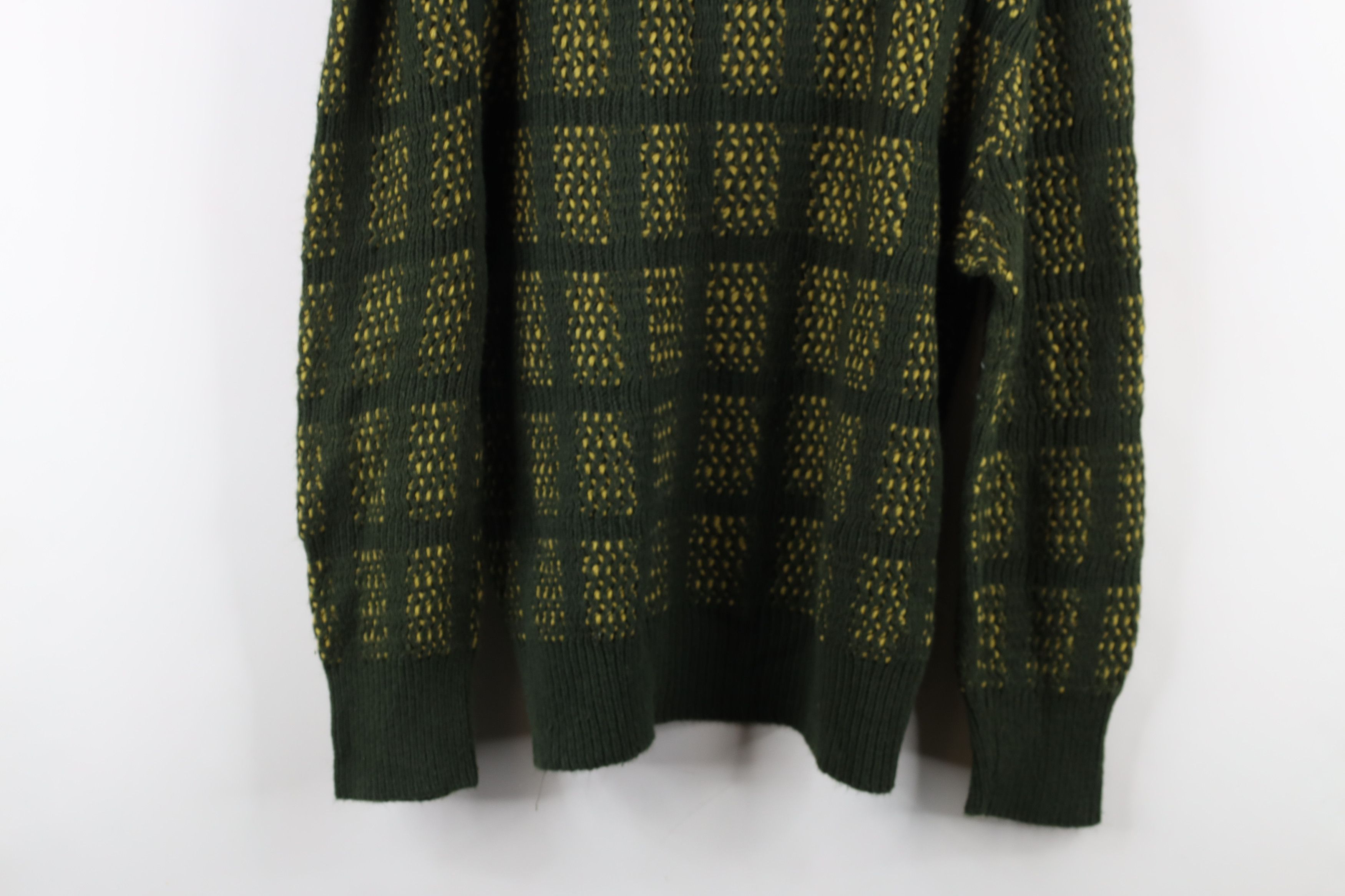Vintage Vintage 50s Streetwear Checkered Knit V-Neck Sweater USA Size US M / EU 48-50 / 2 - 12 Thumbnail