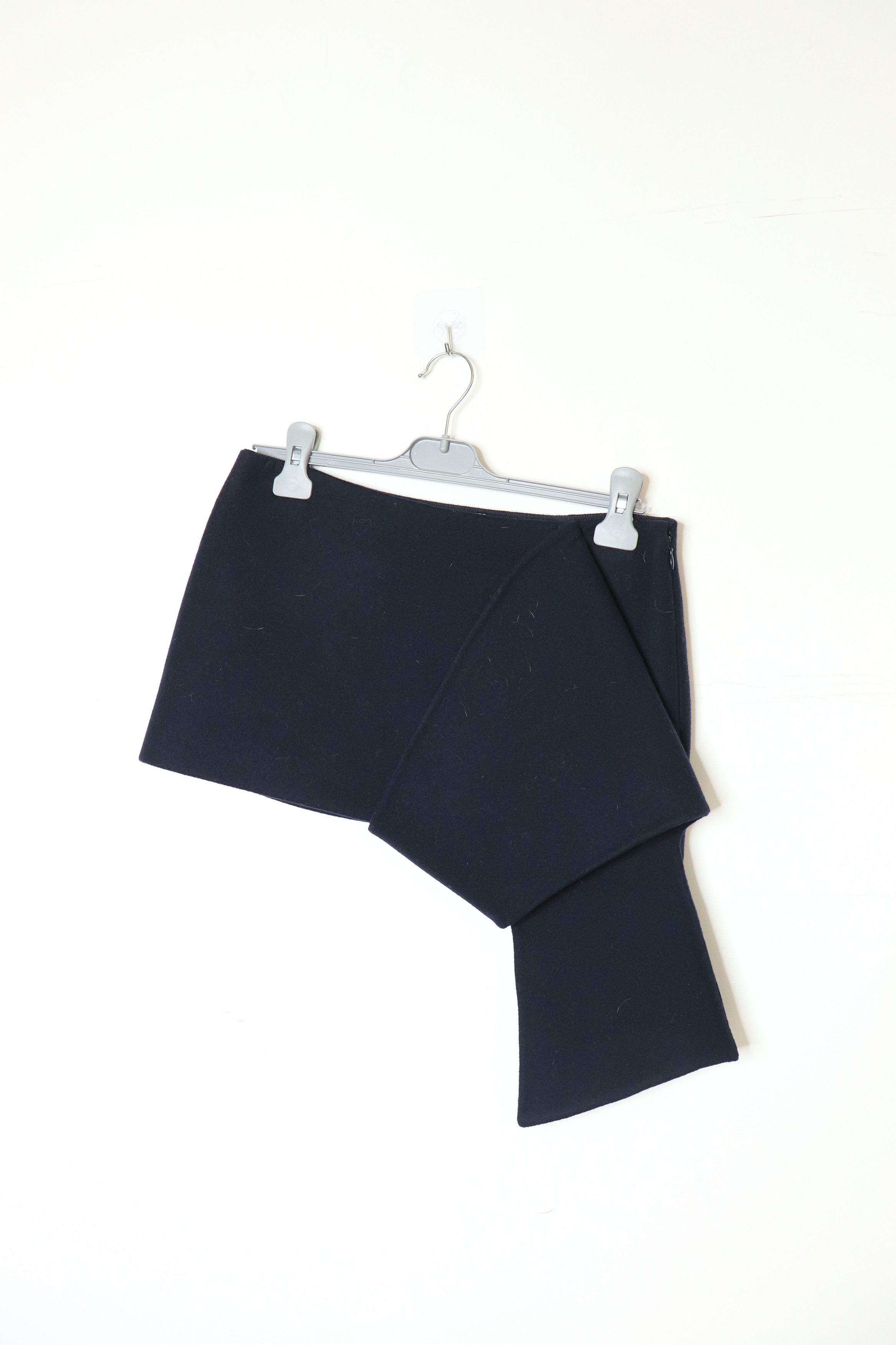 Prada Navy wool mini skirt - UK 6 Size 26" / US 2 / IT 38 - 1 Thumbnail