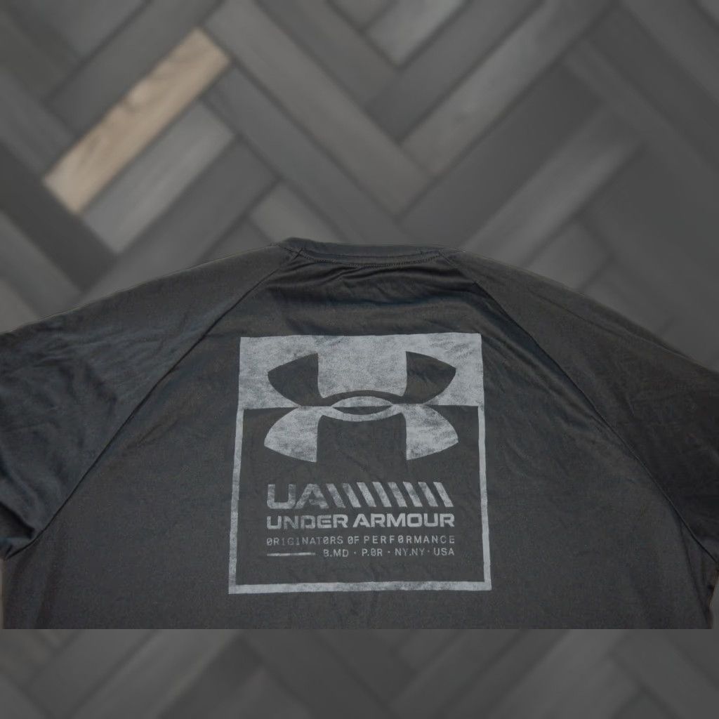 Under Armour Under Armour NWT Men's Long Sleeve T Shirt Size M Gray Polyester Regular T-Shirt Graphic Print Activewear Sleeve Length: Long Sleeve Size US M / EU 48-50 / 2 - 1 Thumbnail