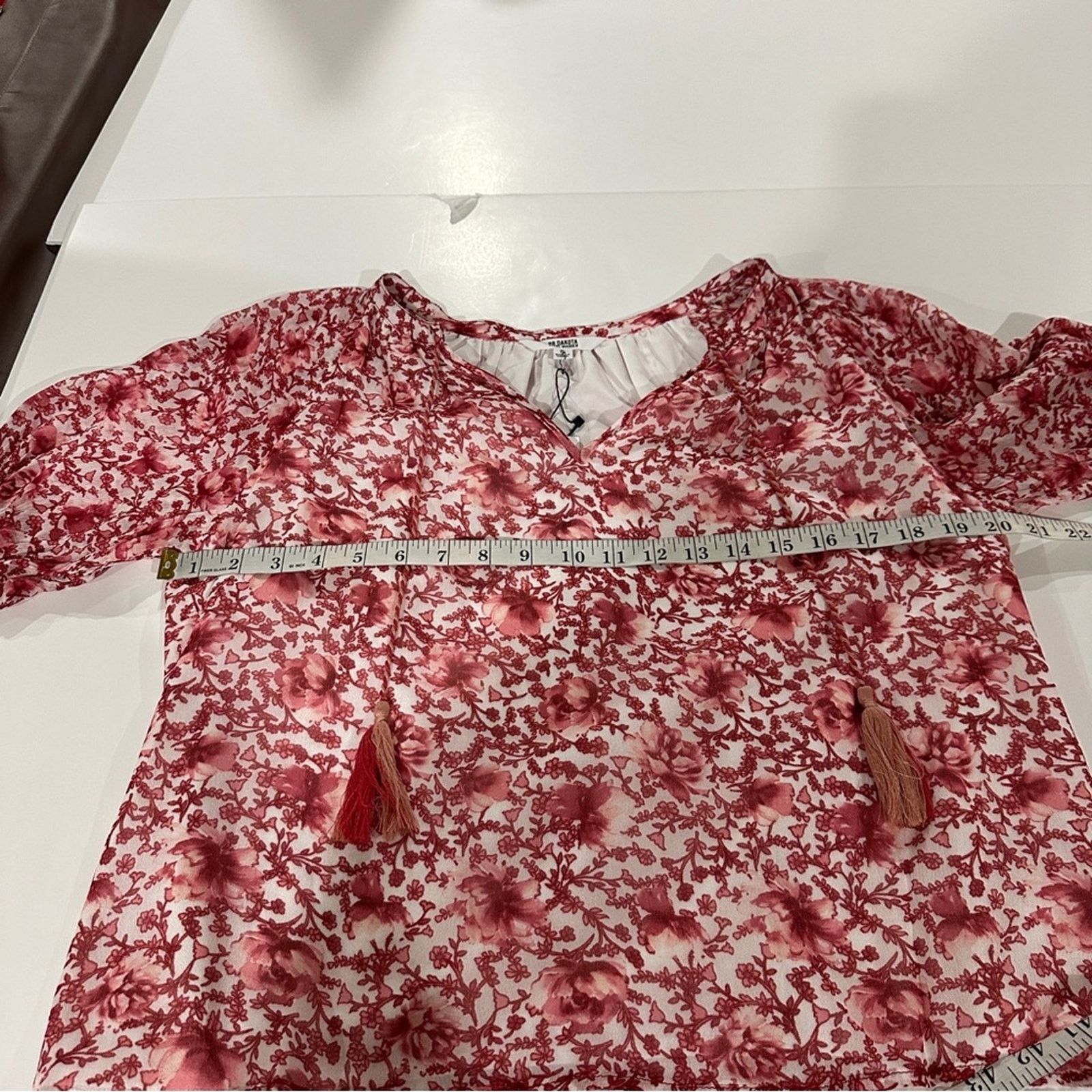 BB Dakota BB Dakota Say a Prairie for You Red Pink & White Floral Top Size S / US 4 / IT 40 - 6 Thumbnail