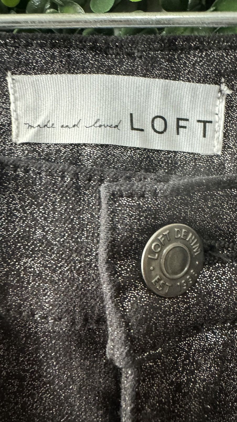 Loft LOFT Shimmer High Rise Skinny Jeans in Black Size 25" / US 0 / IT 36 - 6 Thumbnail
