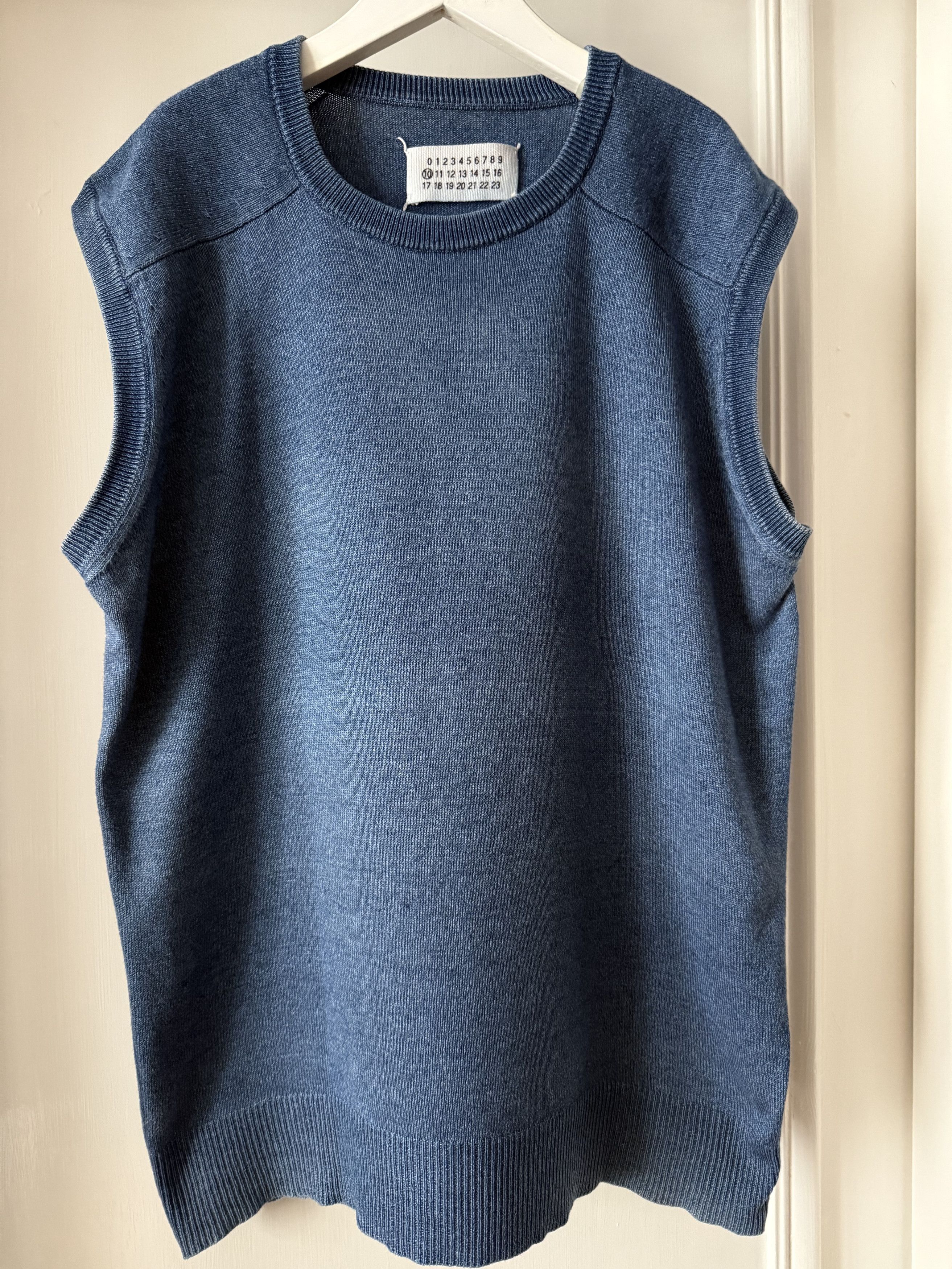 Maison Margiela VINTAGE MAISON MARTIN MARGIELA SWEATER IN SIZE M Size US M / EU 48-50 / 2 - 1 Thumbnail