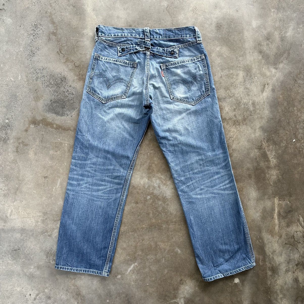 Levi's Vintage Levis Buckle Distressed Faded Denim Jean Pant W32 Size US 32 / EU 48 - 10 Thumbnail