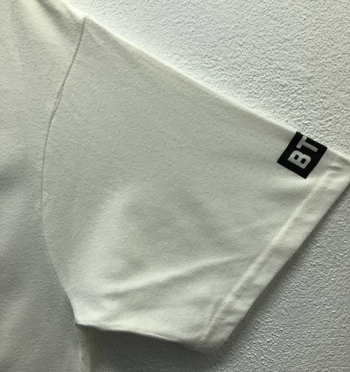 Vintage Vintage BT21 T-Shirt Size US M / EU 48-50 / 2 - 6 Thumbnail