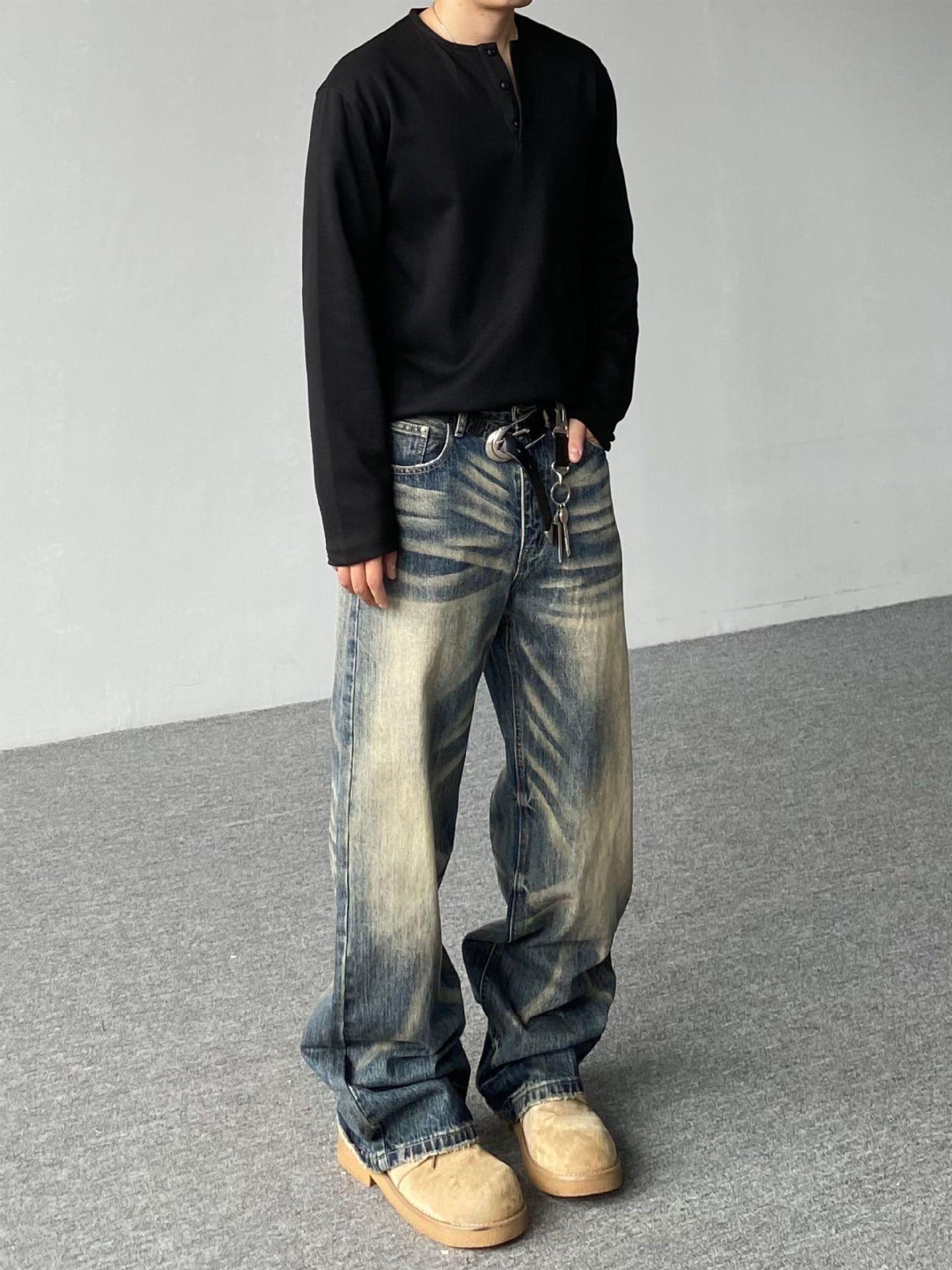 Vintage American-style Vibe washed whisker gradient jeans for men Size US 32 / EU 48 - 3 Thumbnail
