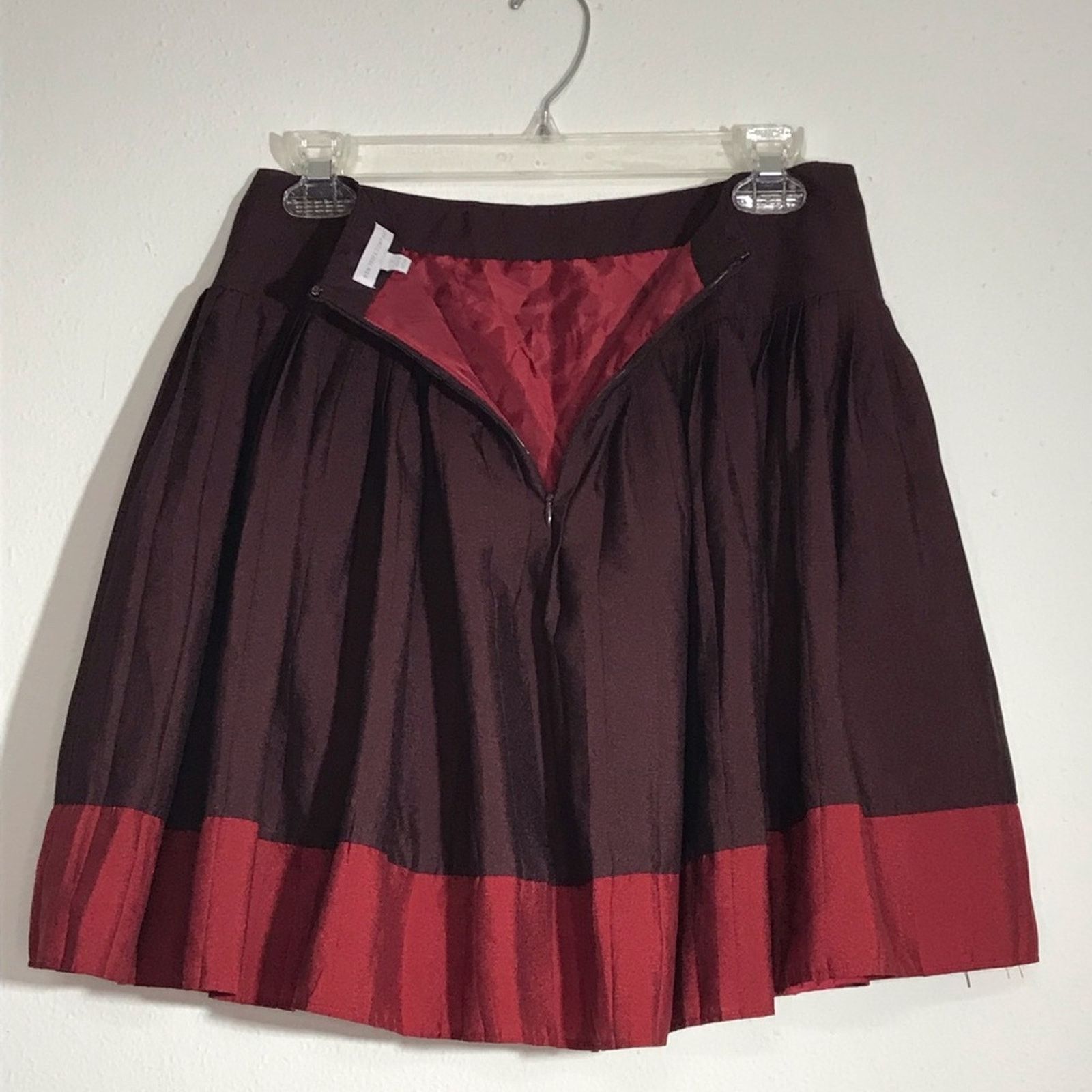 Other NY&Co Colorblock Pleated Mini Skirt Size 2 Size 26" / US 2 / IT 38 - 8 Thumbnail