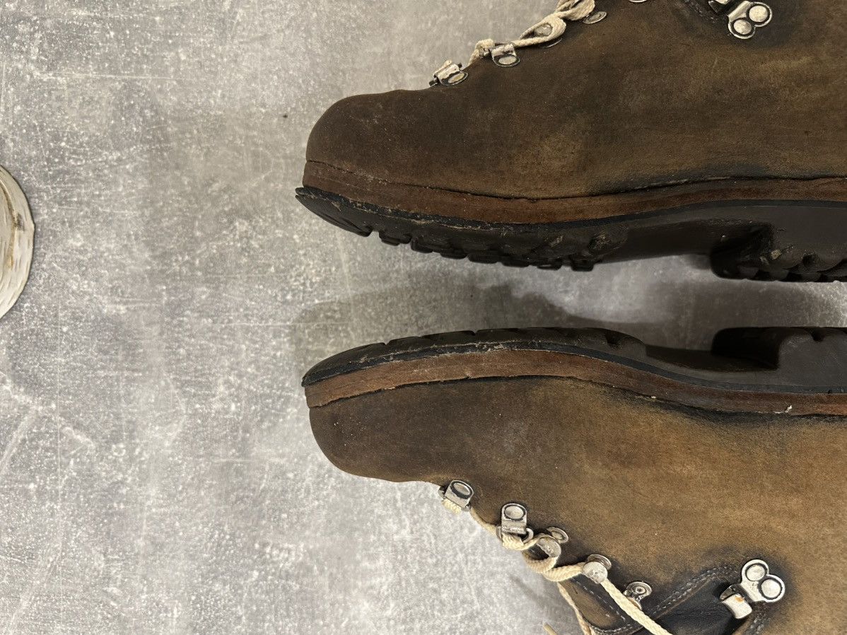 Vintage Vintage Military Brown Leather Boots Y2K style Size US 10 / EU 43 - 12 Thumbnail