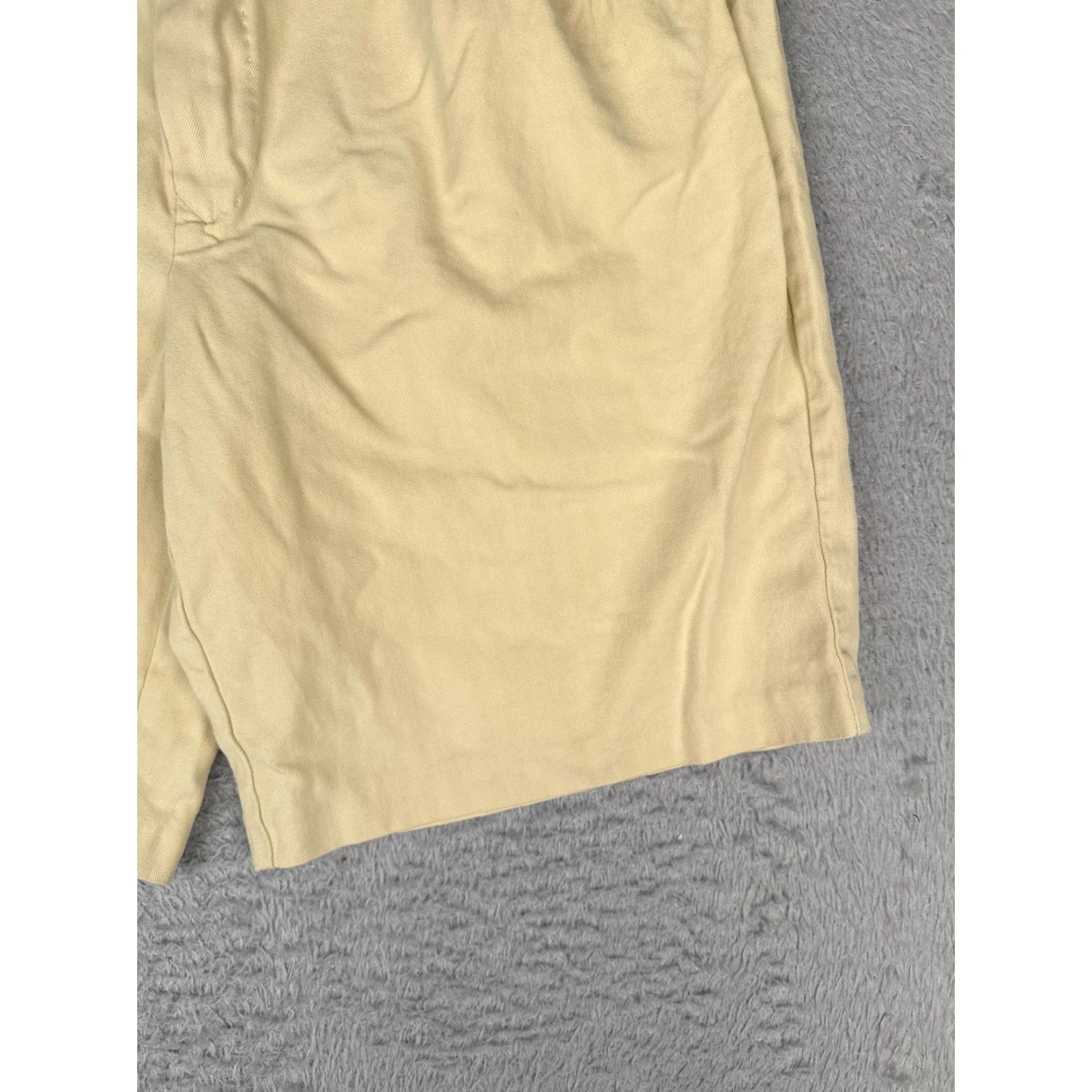 Tommy Bahama Tommy Bahama Shorts Mens 34 Khaki Silk Cotton Pleated Chino Zip Fly Herringbone Size US 34 / EU 50 - 2 Thumbnail