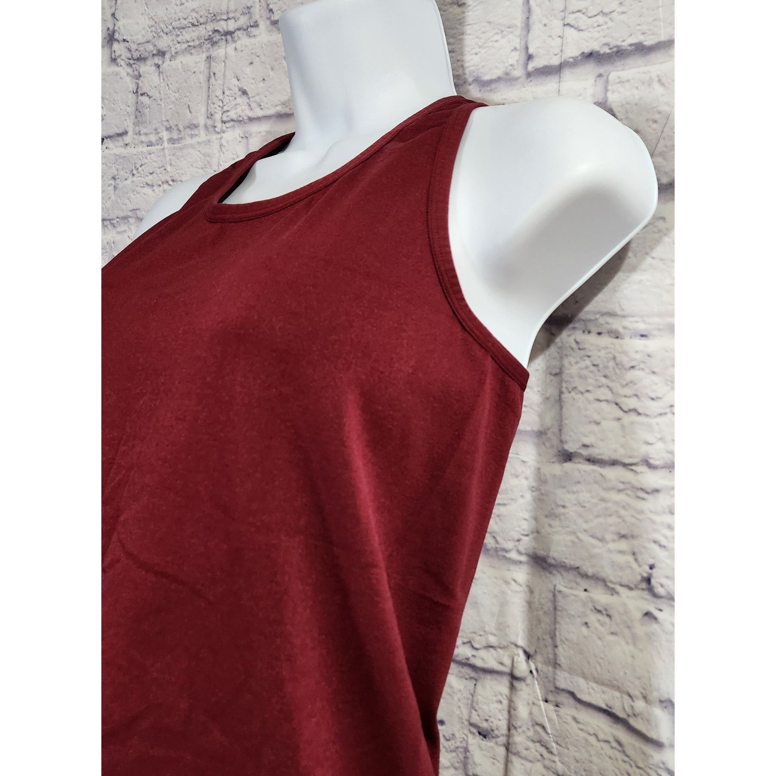 Other Feathers Maternity Burgundy Racerback Tank Top 0/S Size S / US 4 / IT 40 - 2 Thumbnail