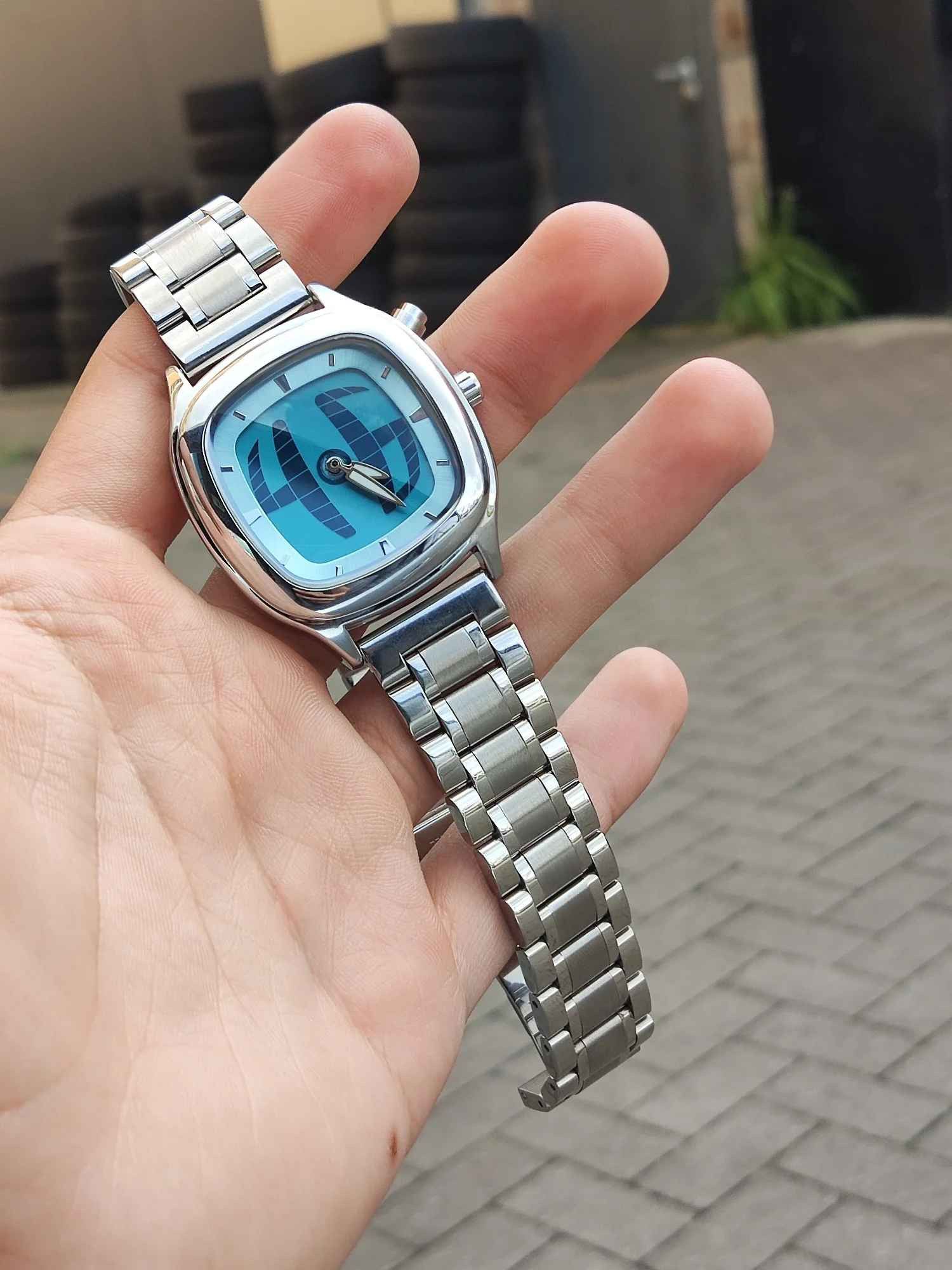 Vintage Y2k The Millennium Retro Waterproof Watch Size ONE SIZE - 1 Thumbnail