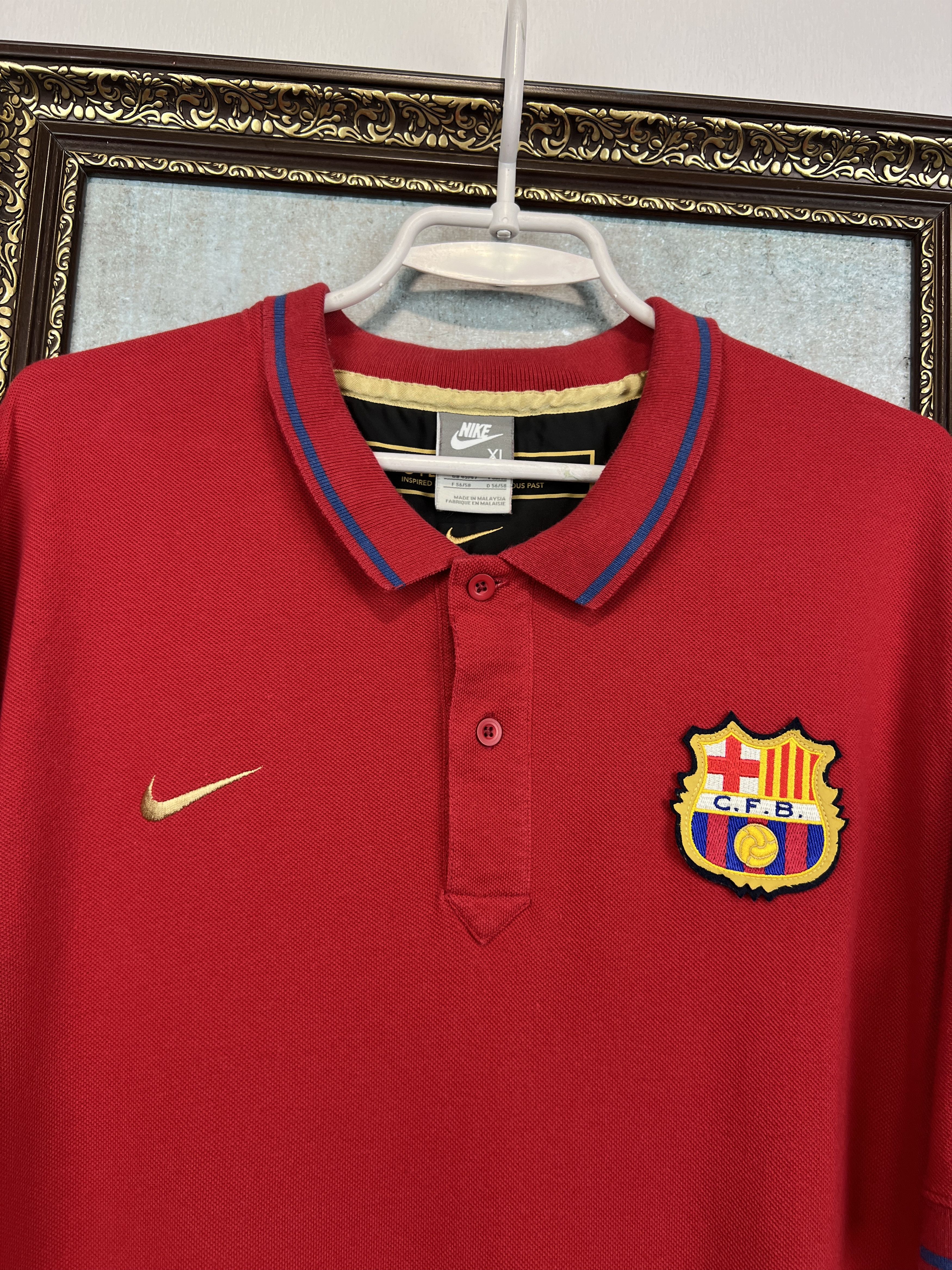 Nike Vintage 2007 Barcelona Football Polo Shirt Soccer Jersey Size US XL / EU 56 / 4 - 3 Thumbnail