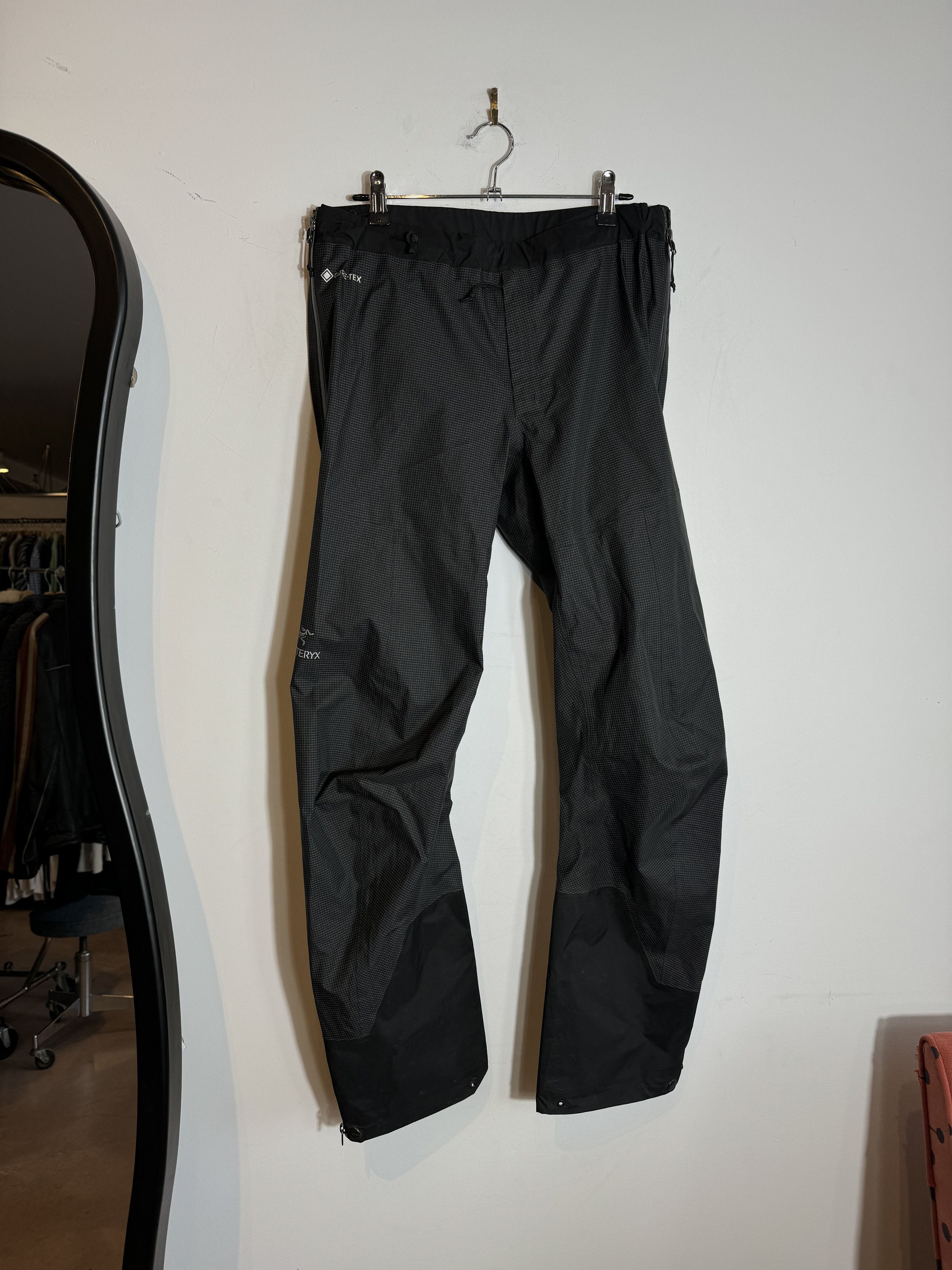 Arc'teryx Women's Beta SL Gore-tex Rain Pants Size: XL (XL) | eBay