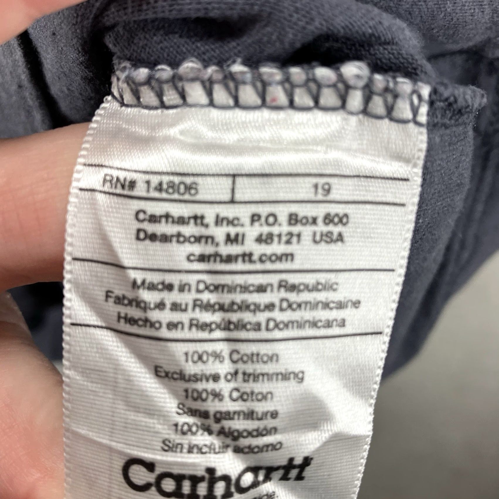 Carhartt VINTAGE Carhartt Mens T-Shirt Henley Long Sleeve Navy Blue All Cotton 100% 2010s K87 Logo Pockets Heavyweight Regular Size L Size US L / EU 52-54 / 3 - 7 Thumbnail