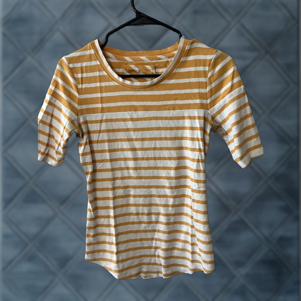 Banana Republic VINTAGE Banana Republic Sweater Shirt Women S Yellow White Stripe Crew Neck Knit Pullover Raglan Long Sleeve 90s Womens Size S / US 4 / IT 40 - 1 Thumbnail