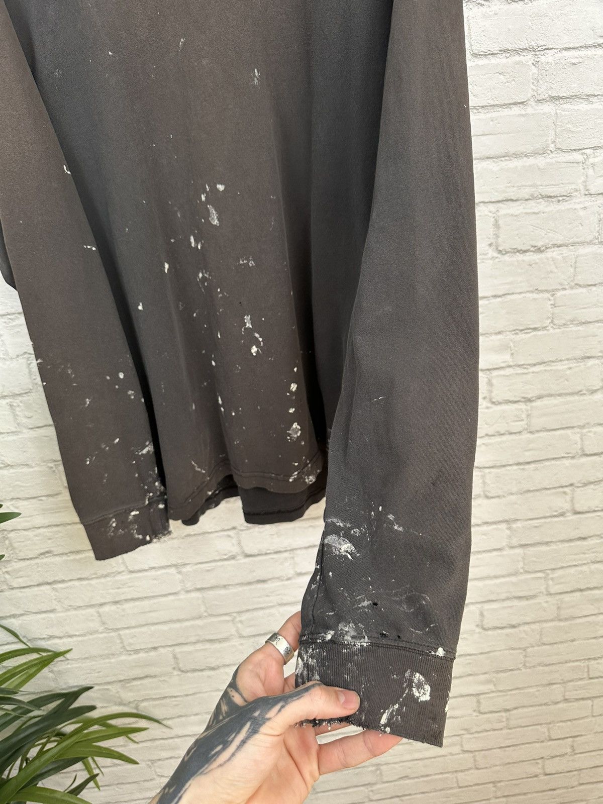 Carhartt (XXL) SICK PAINT THRASHED Faded Carhartt Longsleeve Tee Size US XXL / EU 58 / 5 - 7 Thumbnail