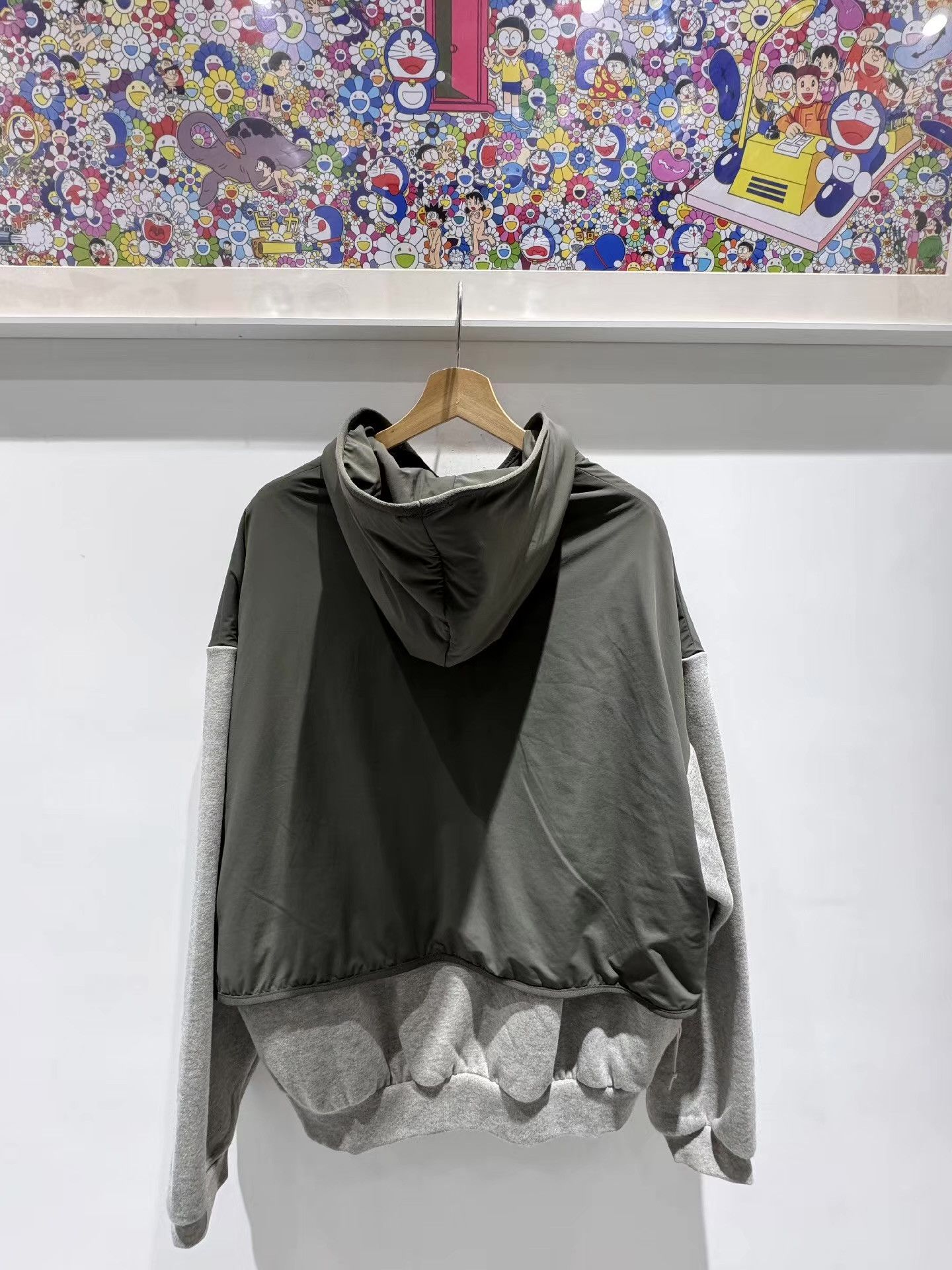 Essentials Essentials Color-Block Fake Two-Piece Hoodie Gray Q15 Size US S / EU 44-46 / 1 - 2 Thumbnail