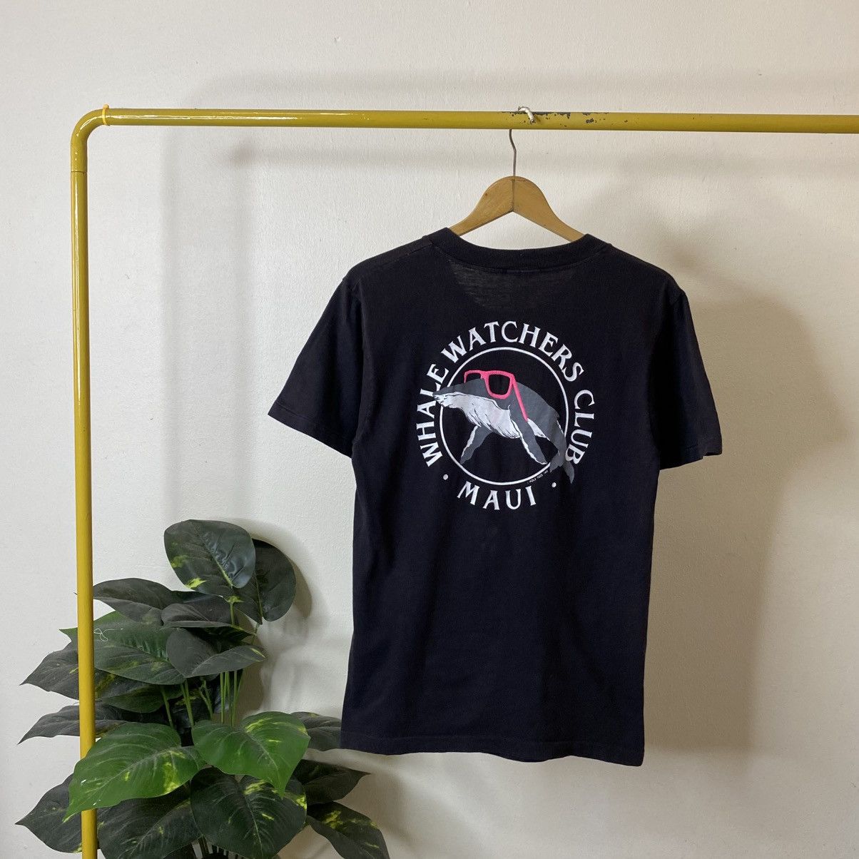Vintage Vintage 1985 Maui Whale Watchers Club Poly Tees T Shirt Size US S / EU 44-46 / 1 - 1 Thumbnail