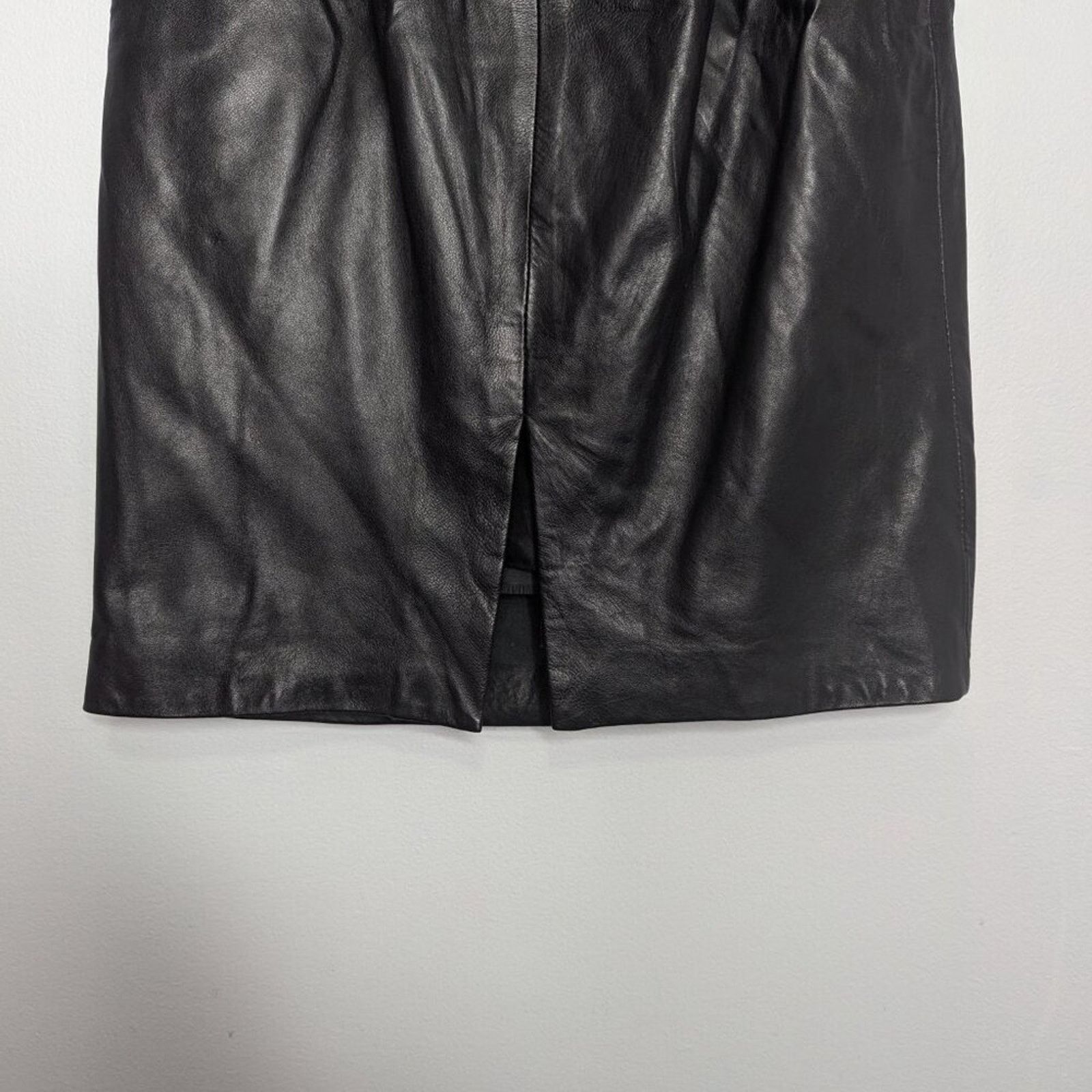 Vintage Siena Vintage Black Leather Pencil Mini Skirt Elastic Waist Size 27" / US 4 / IT 40 - 5 Thumbnail