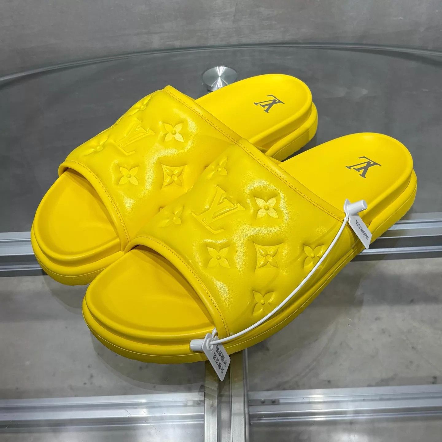 Louis Vuitton LV embossed allover print yellow slippers UK10 (44) Size US 11 / EU 44 - 2 Thumbnail