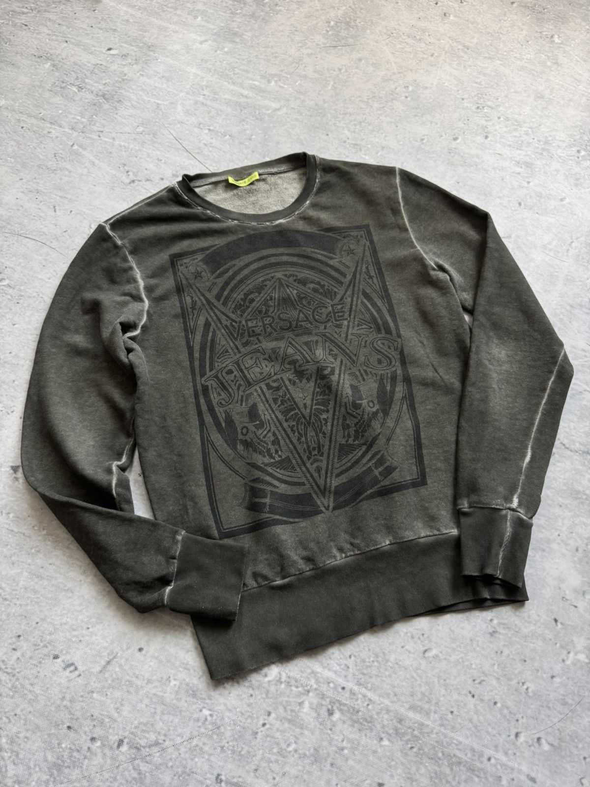 Japanese Brand × Versace Versace Jeans vintage big logo sweatshirt Avant Garde style Size US M / EU 48-50 / 2 - 1 Thumbnail