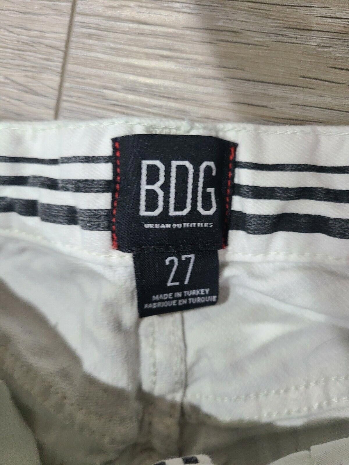 Bdg Bdg Jeans Size 27 Pin Stripes high Waisted Flare sz 4 Size 27" / US 4 / IT 40 - 4 Thumbnail