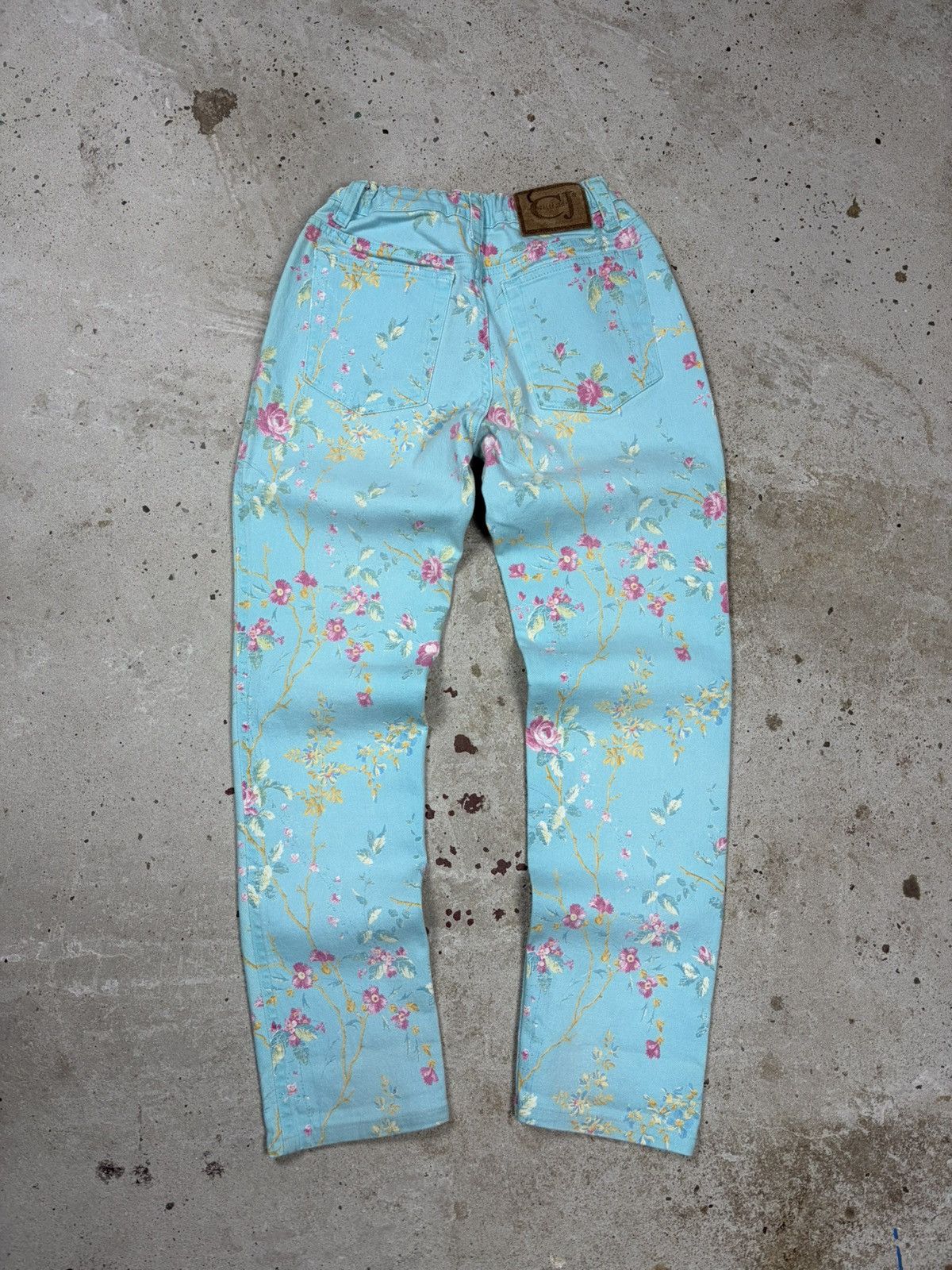 Roberto Cavalli Vintage 90s Roberto Cavalli Jeans Floral Print Flowers psych Size 26" / US 2 / IT 38 - 1 Thumbnail