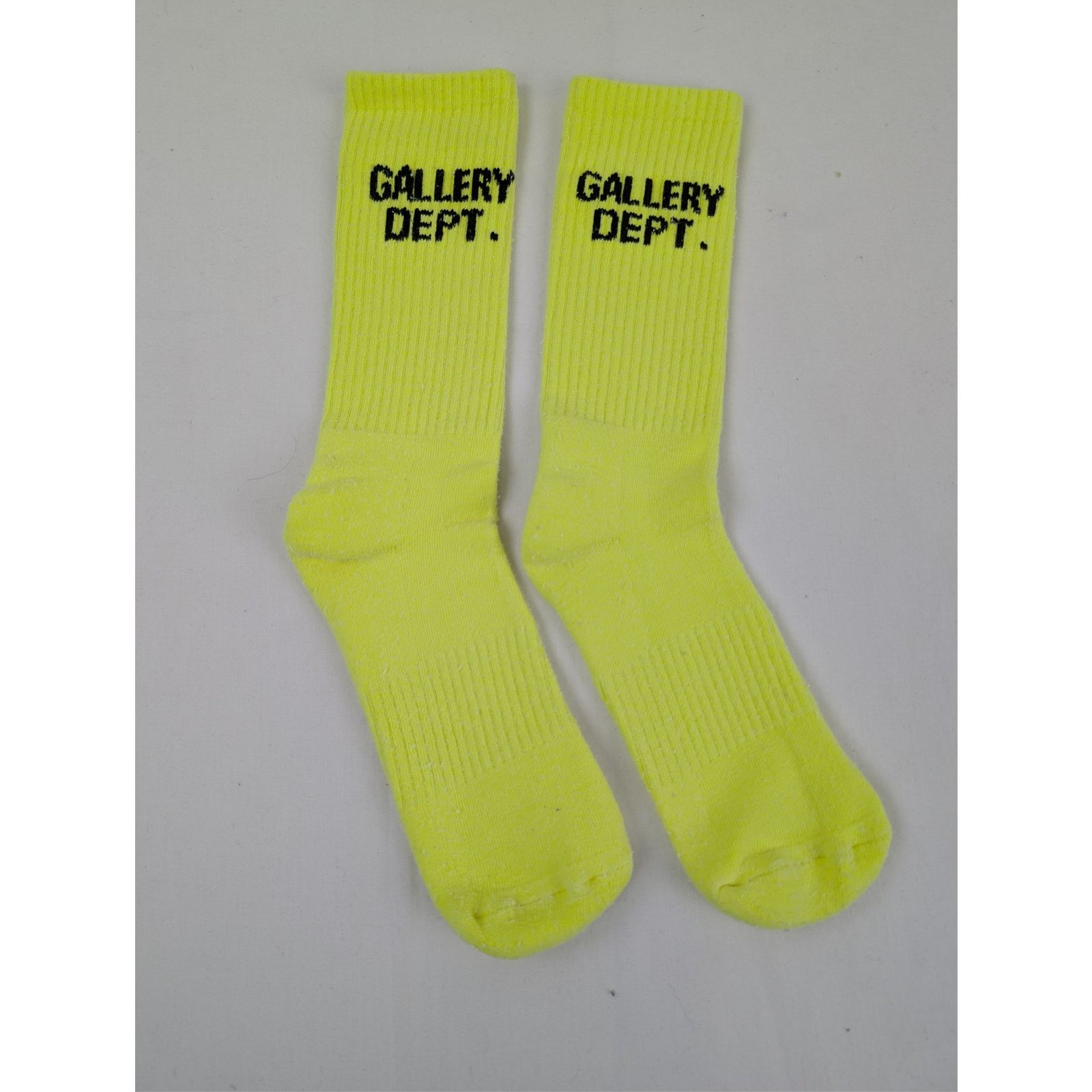 Gallery Dept. o1rshd1 Q:5 / Size: OS/ Gallery Dept. Logo Socks Fluo Yellow Size ONE SIZE - 1 Thumbnail