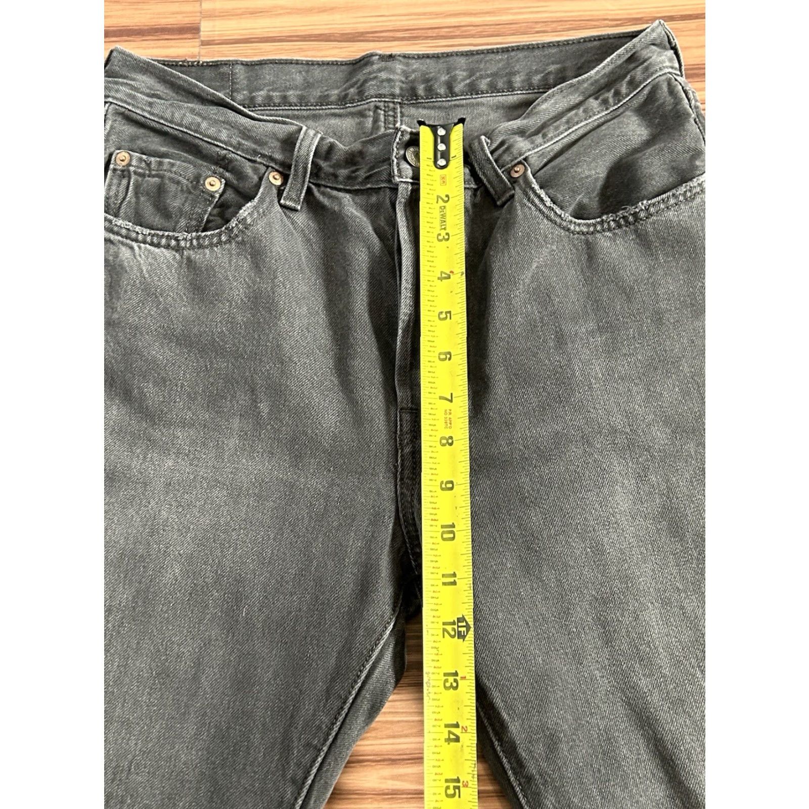 Levi's VINTAGE Levis 501 Jeans Gray Straight Button Fly Raw Hem Denim 28x32 - Levi's 501 Series - Dark Wash - 5-Pocket - Mid Rise - Classic Fit Womens Jeans Size 28" / US 6 / IT 42 - 3 Thumbnail