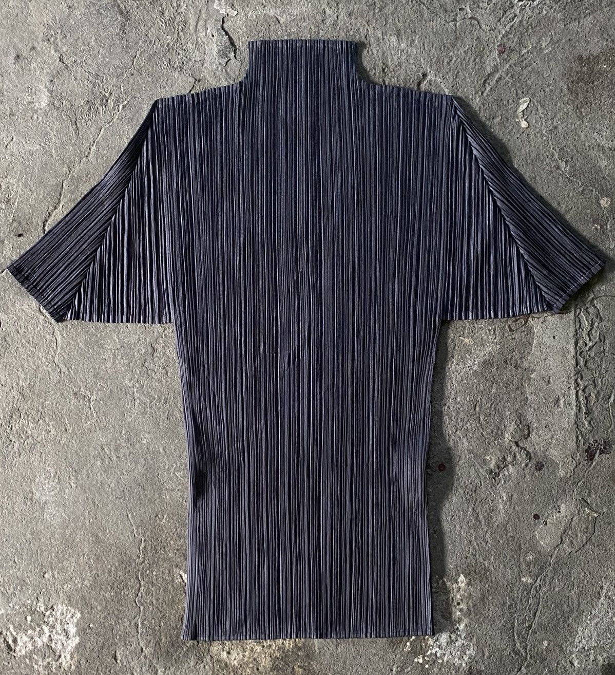 Pleats Please Issey Miyake Issey Miyake Pleats Please - Mock Neck Blouse Size L / US 10 / IT 46 - 1 Thumbnail