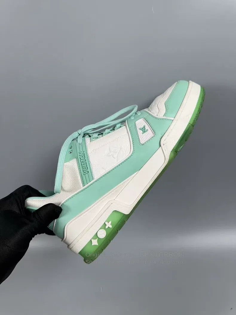 Louis Vuitton Louis Vuitton Christmas Limited White and Green Trainer Ca Size US 7 / EU 40 - 5 Thumbnail
