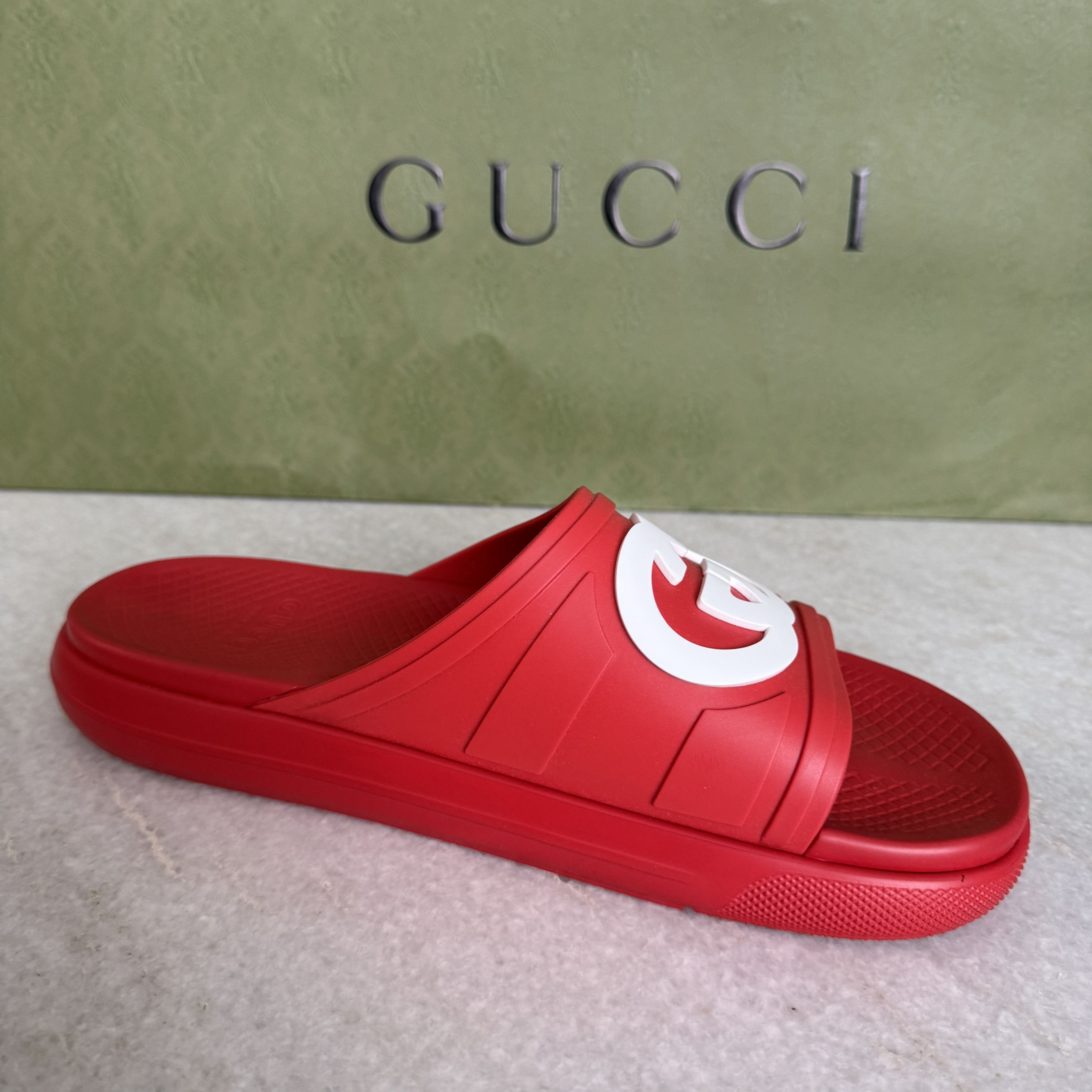Gucci GUCCI 780296 Red Rubber Men's GG Sandals, sz Gucci 6 Size US 6.5 / EU 39-40 - 5 Thumbnail