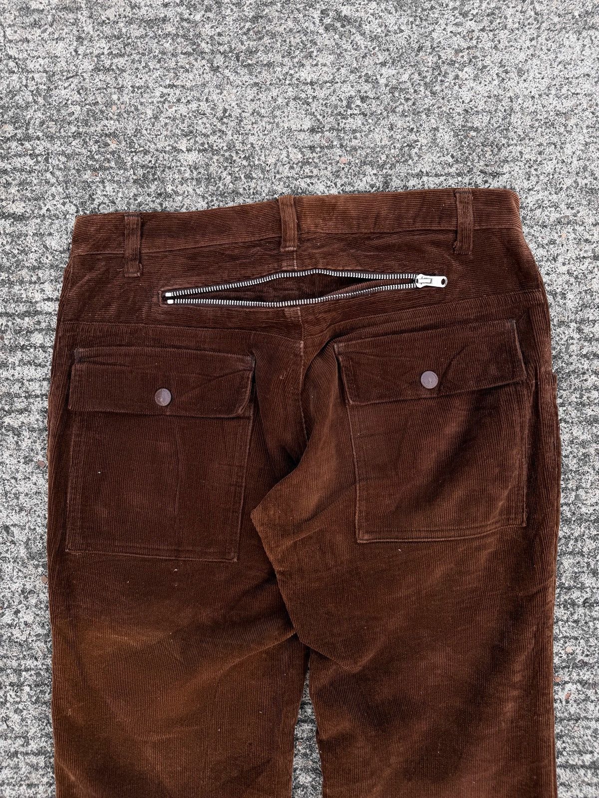 Number (N)ine Number (N)ine AW02 Nowhere man Multi-pocket Corduroy Pants Size US 30 / EU 46 - 10 Thumbnail